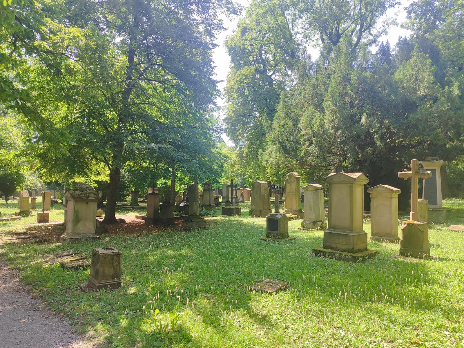 Hoppenlaufriedhof Nuremberg - Image 1