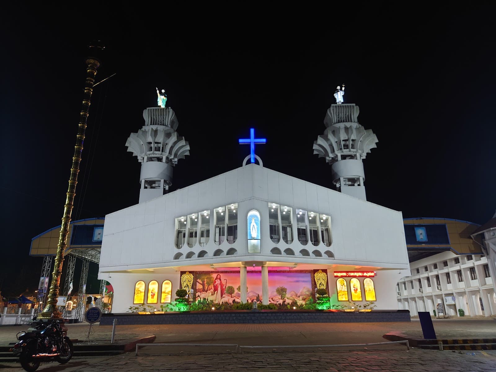 Koratty Muthy Shrine - Image 1
