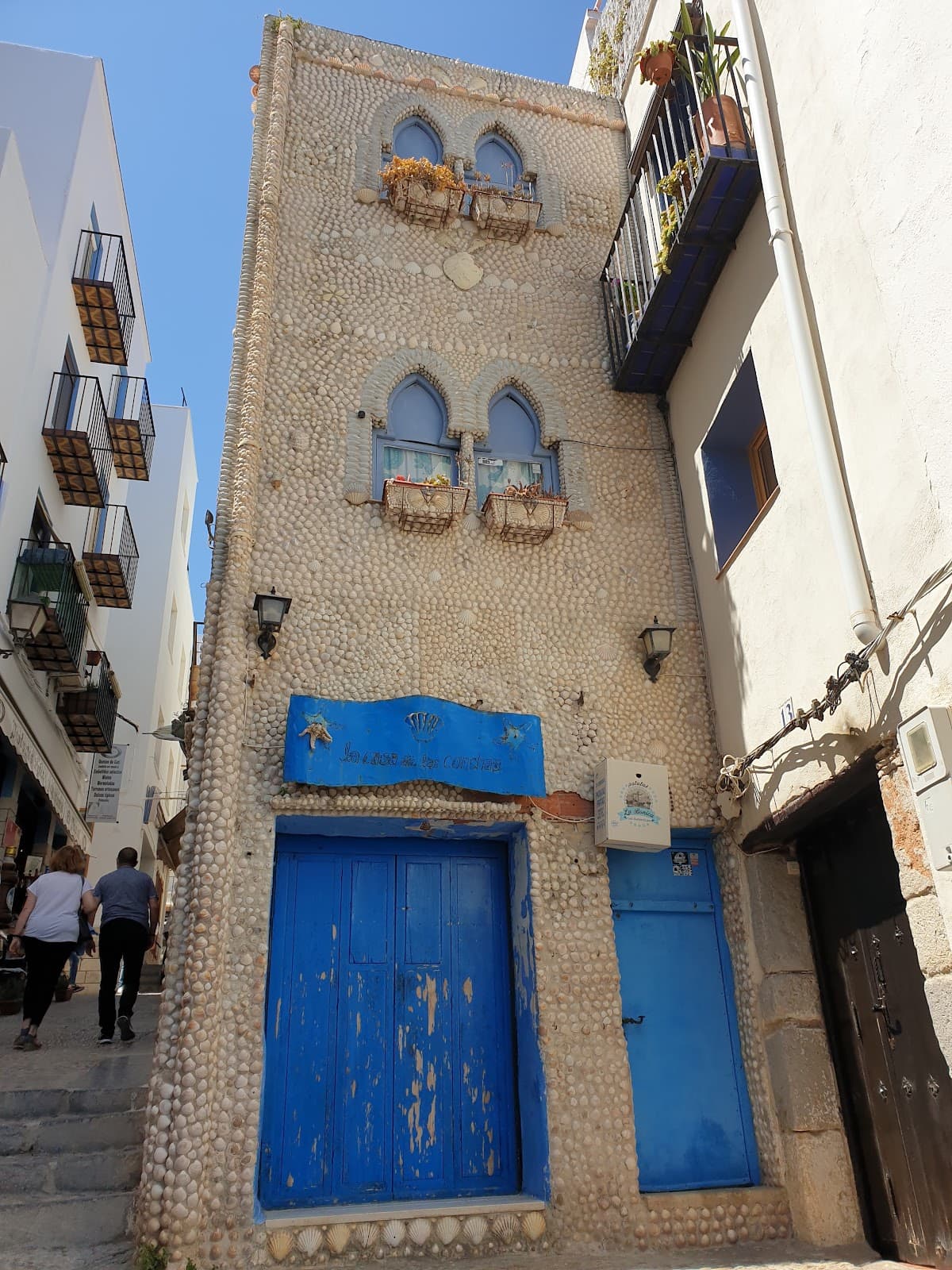 Shell House Casa de les Petxines - Image 1