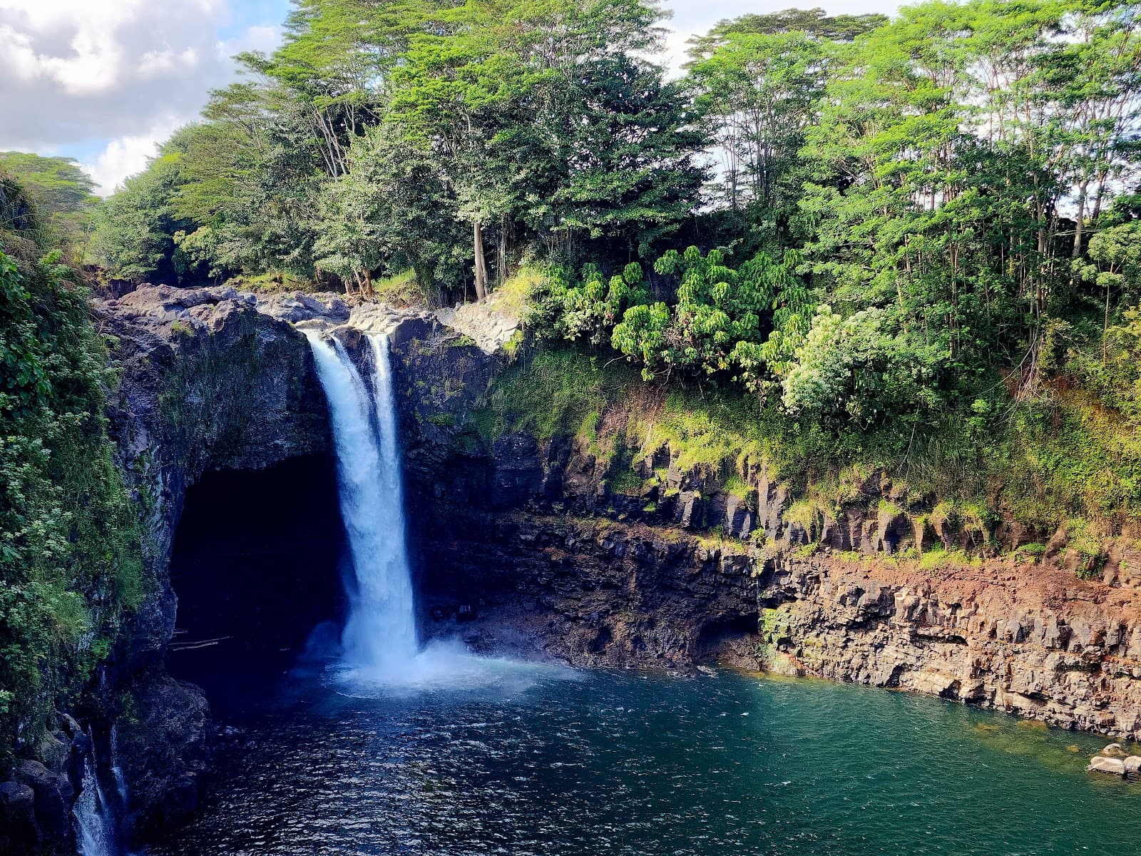 Rainbow Falls State Park Hilo - Image 1