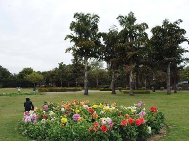 Garden of Fragrance - Image 1
