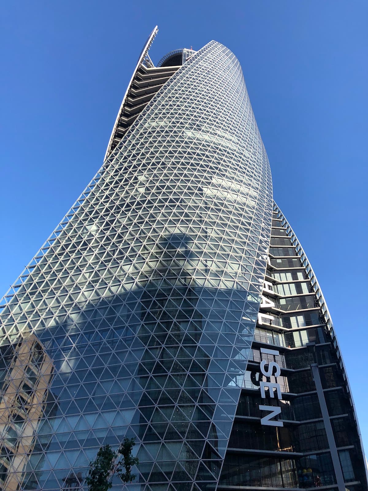 Mode Gakuen Spiral Towers - Image 1