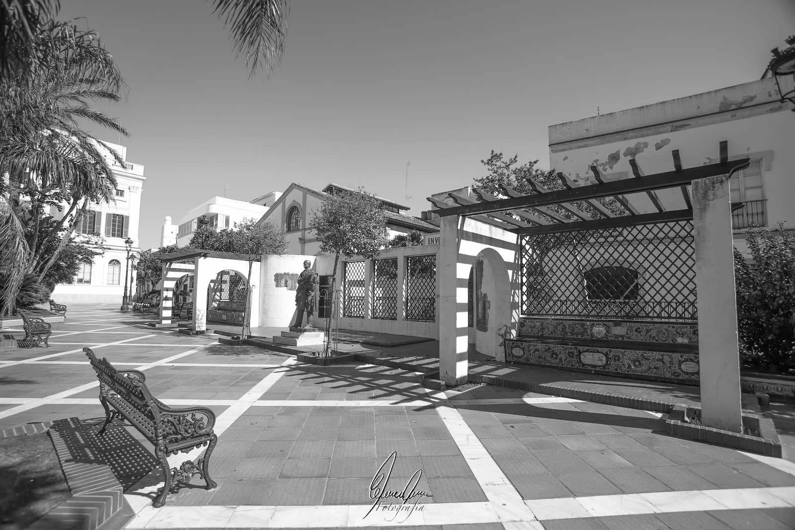 Pedro Muñoz Seca Monument