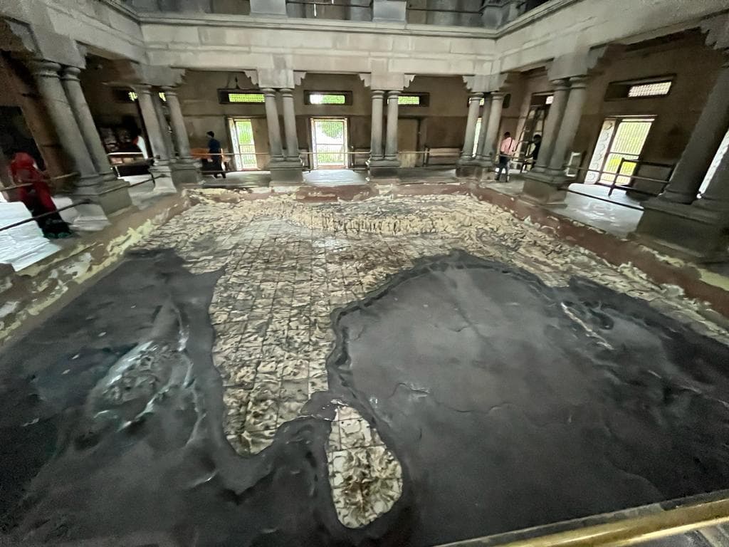 Bharat Mata Temple - Image 1