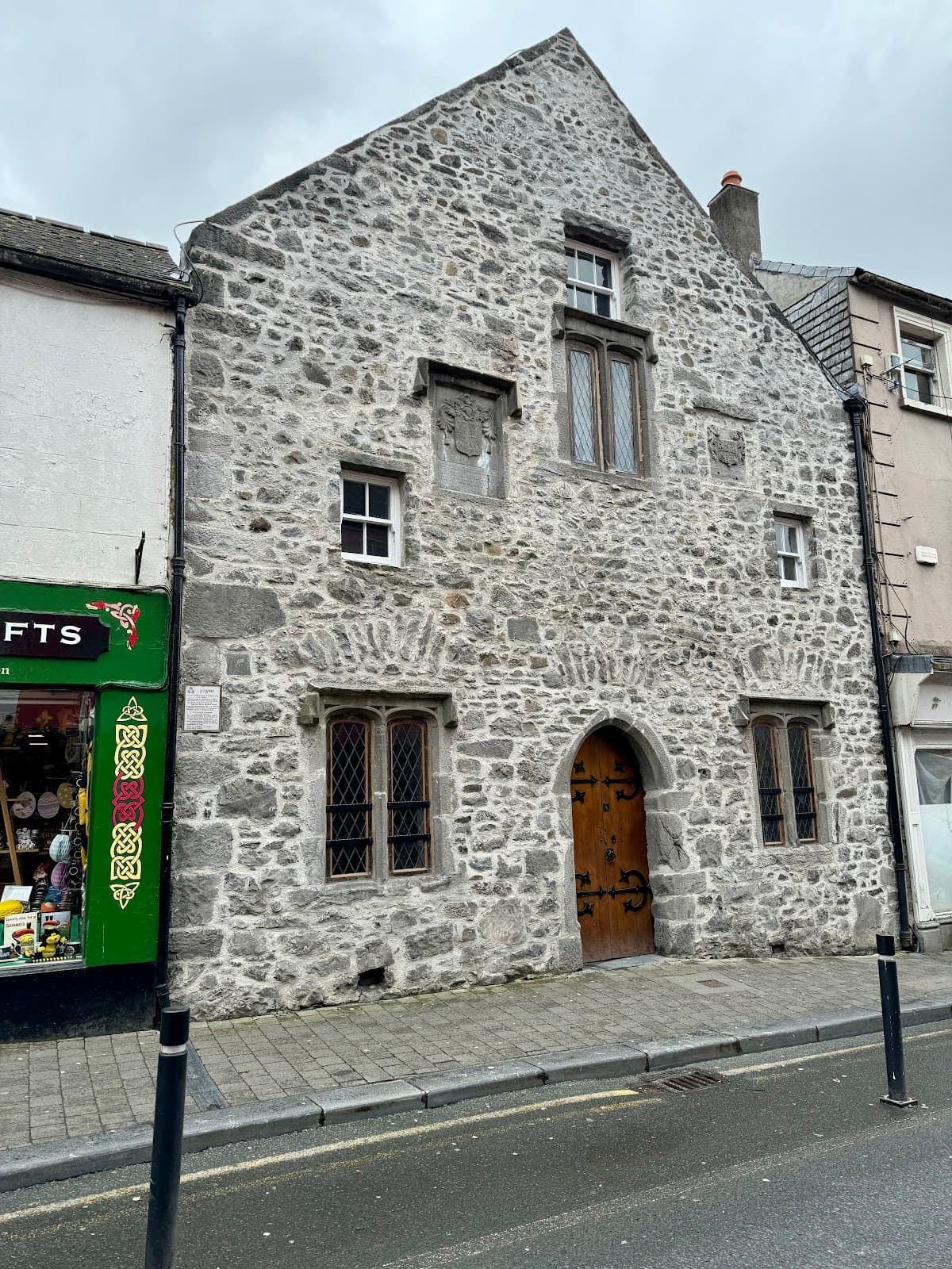 Shee Alms House - Image 1