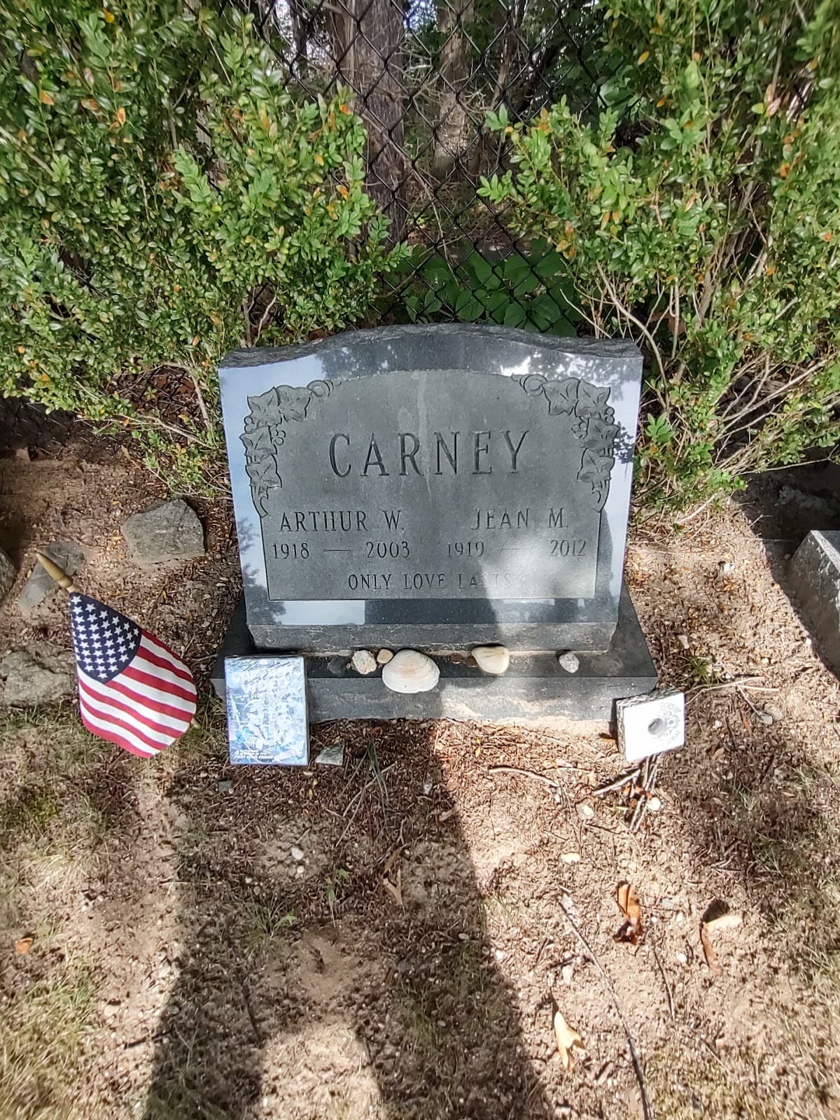 Riverview Cemetery (East Haddam) - Image 1
