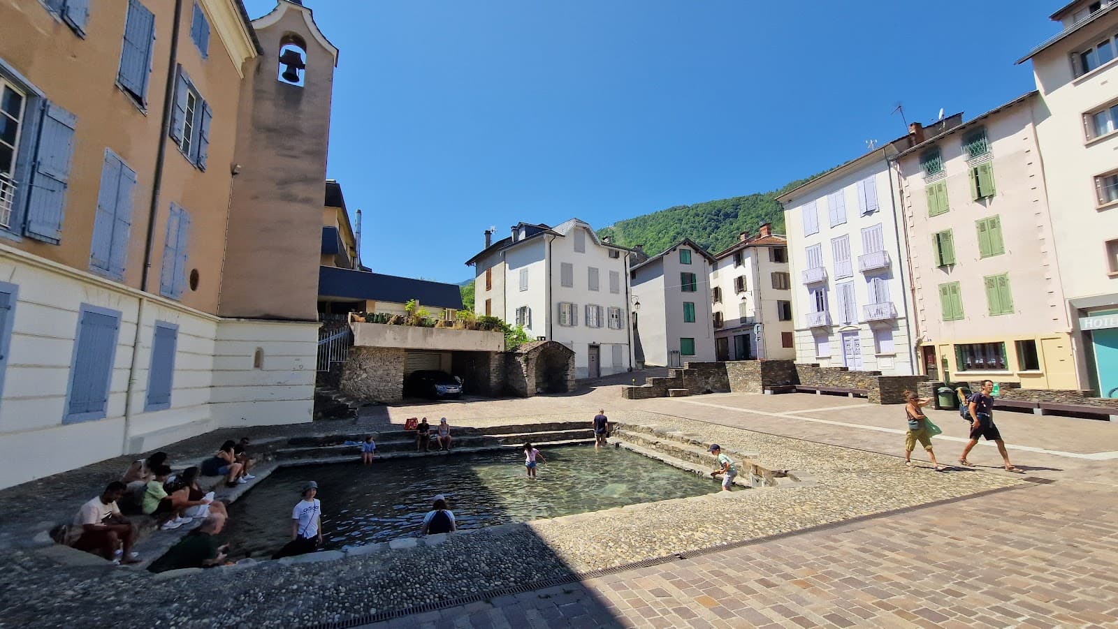 Ariège Riverside Promenade - Image 1