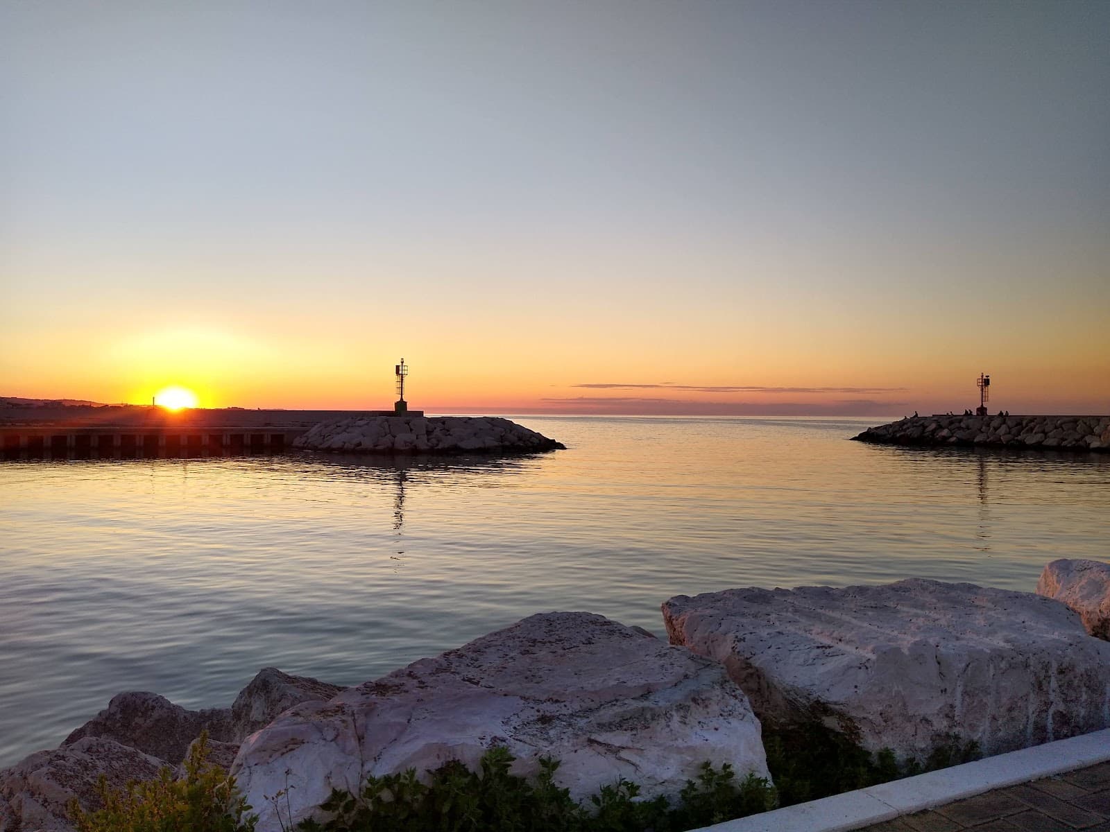 Molo di Ponente Walkway - Image 1