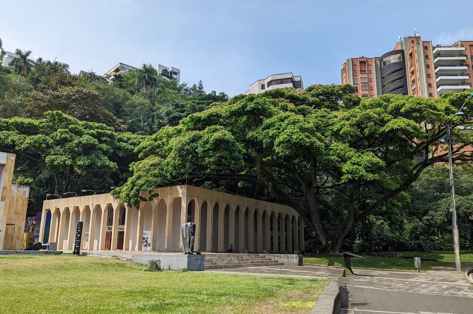 Museo de la Caña de Azúcar Hacienda Piedechinche - Image 1