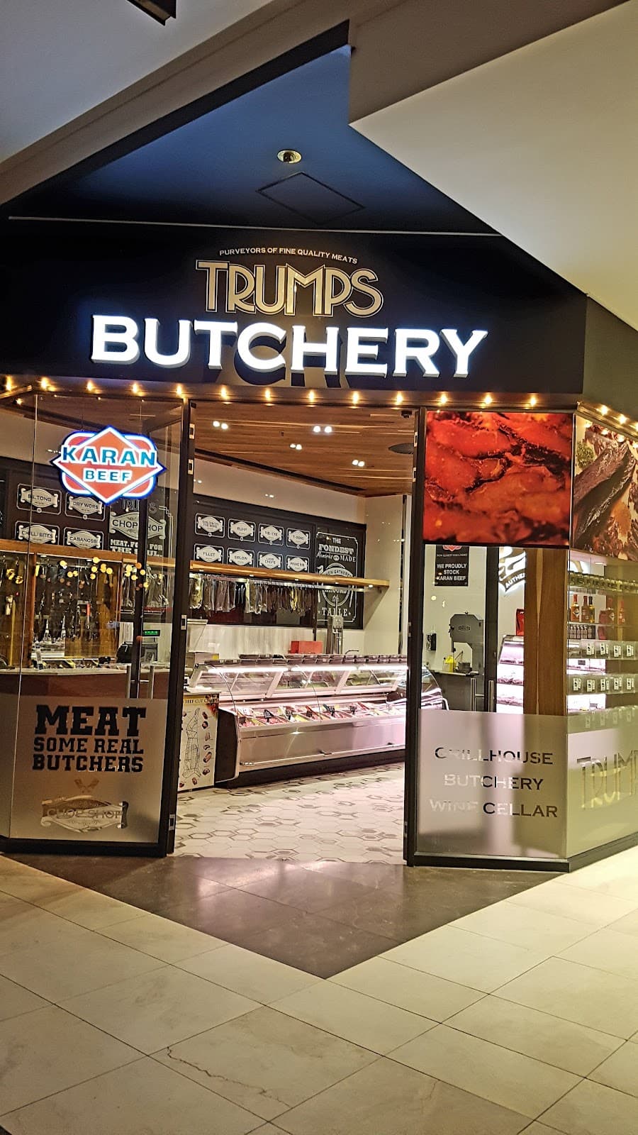 Trumps - Image 1