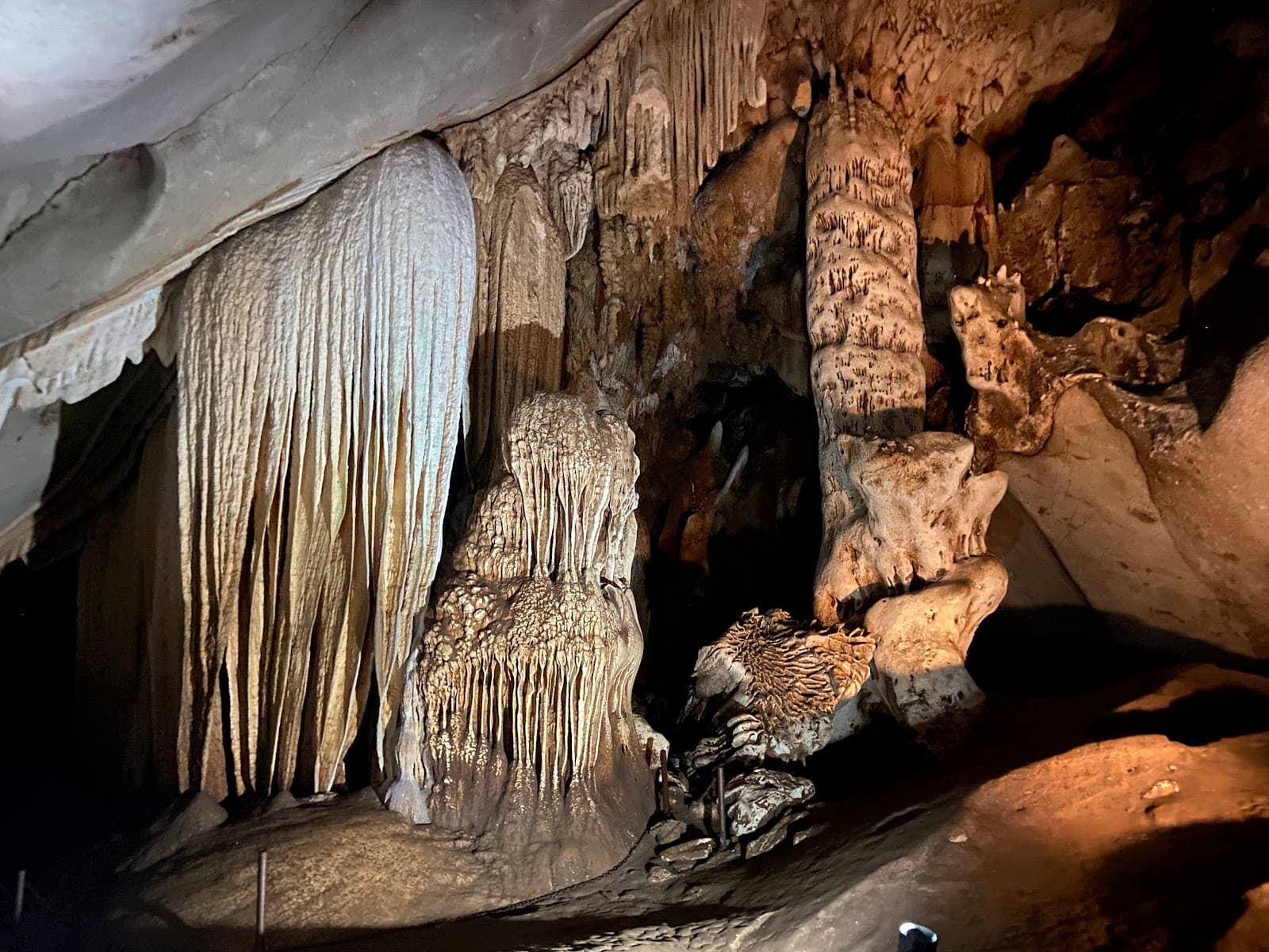 Lawa Cave Sai Yok - Image 1