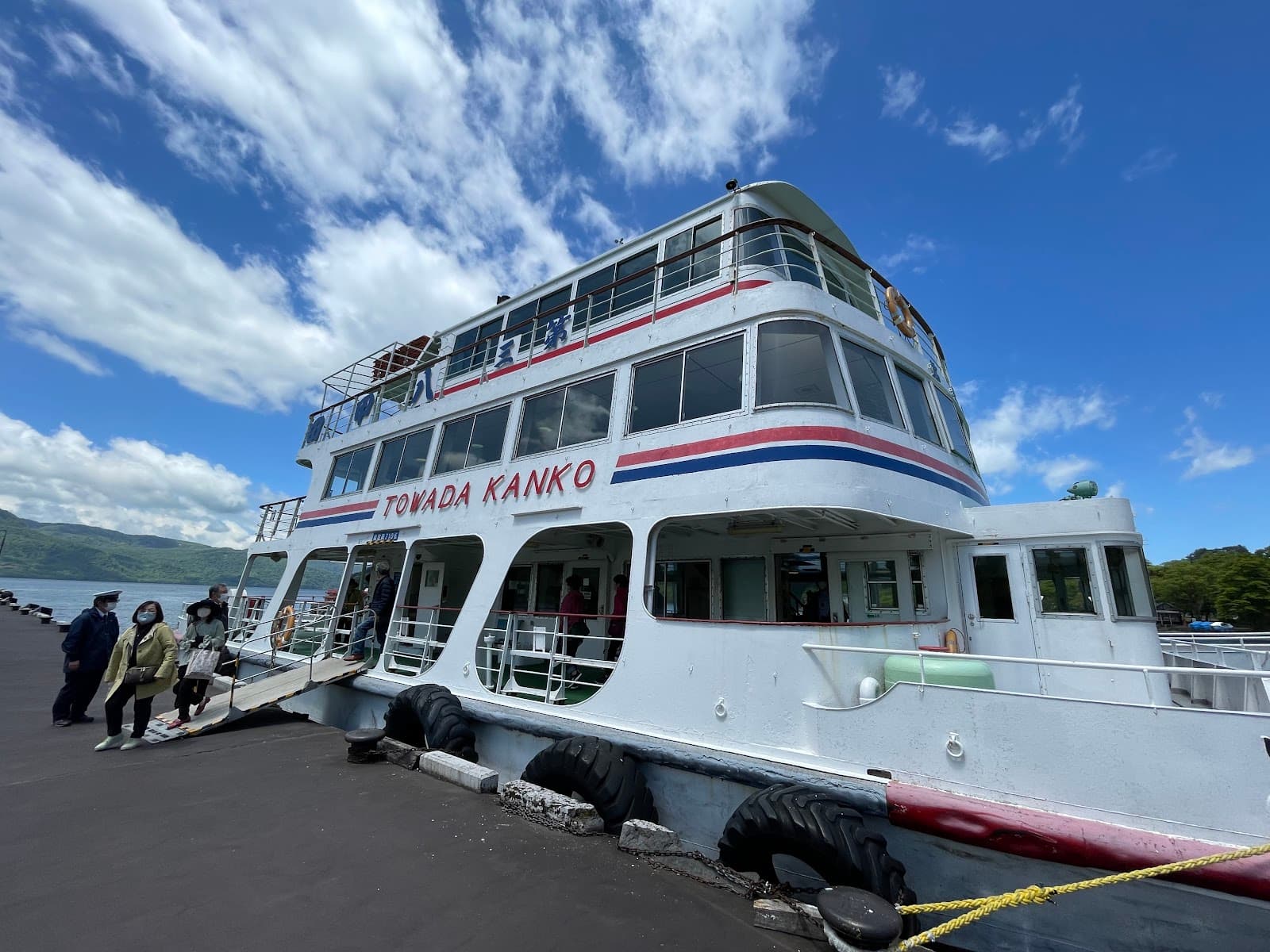 Lake Towada Yasumiya - Image 1