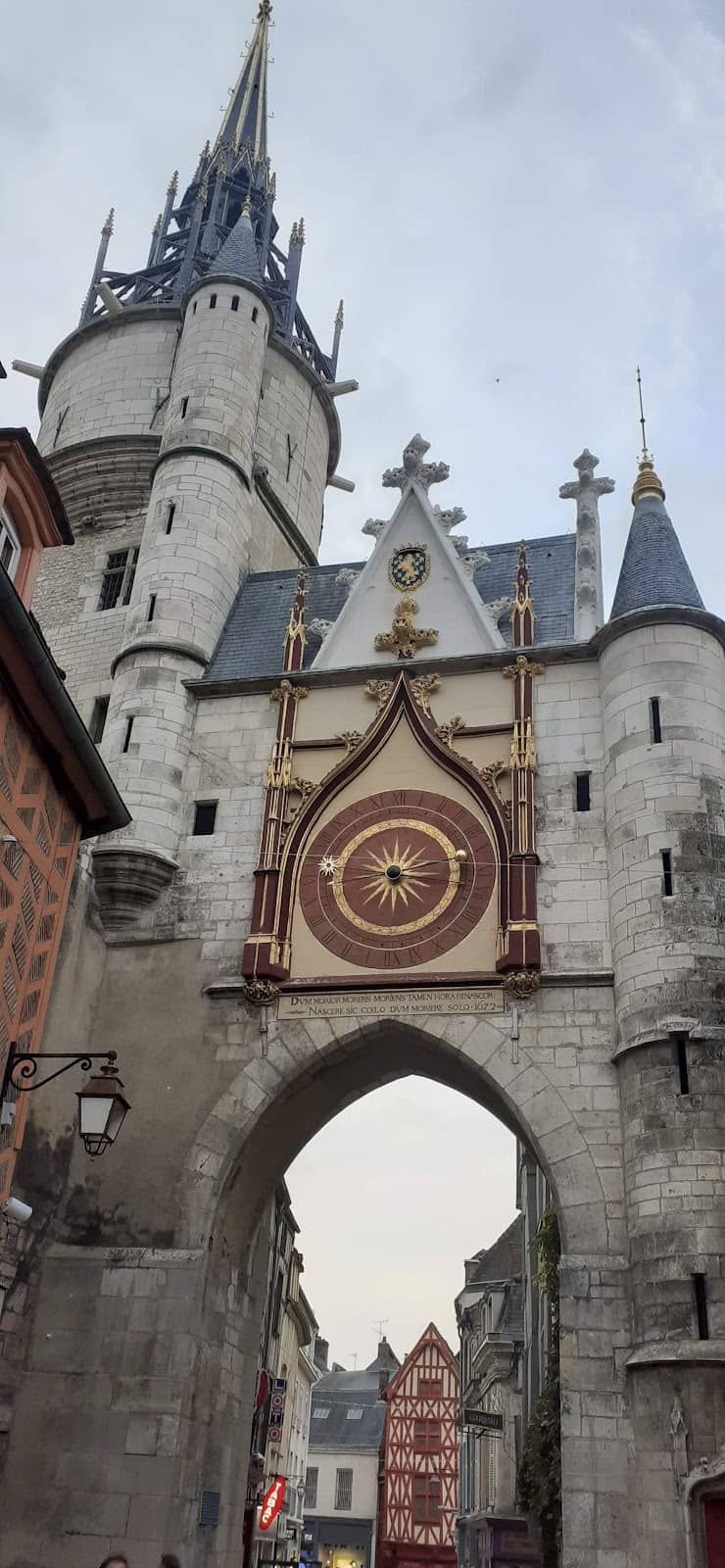 Charming Cafes & Boutiques