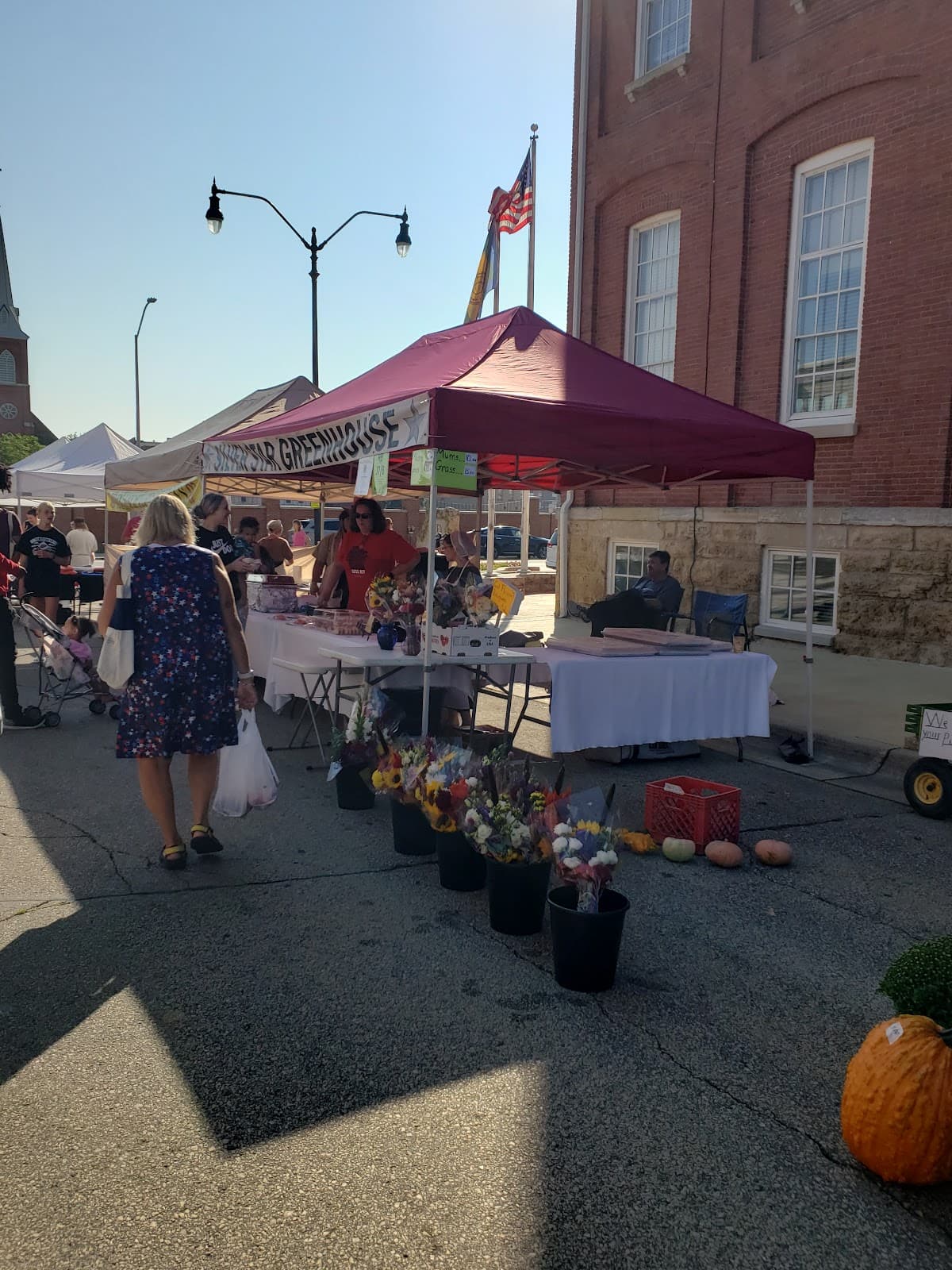 Dubuque Farmers Market - Image 1