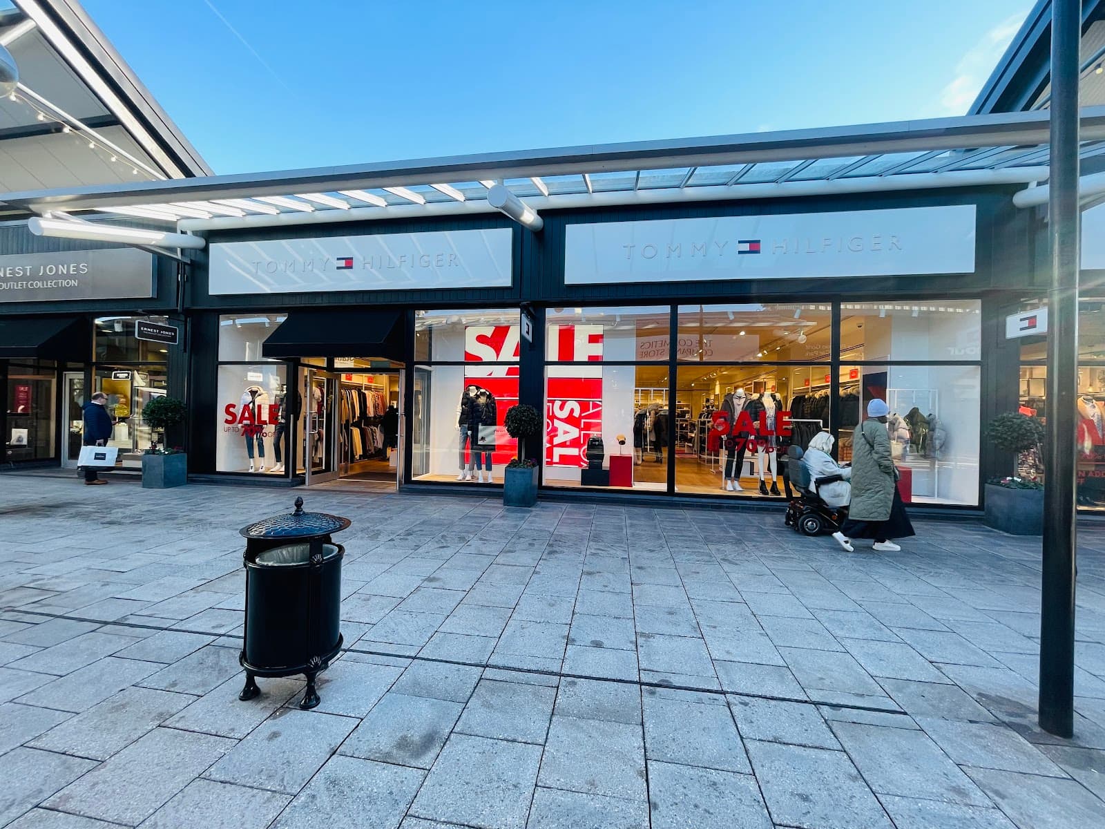 Bridgend Designer Outlet - Image 1