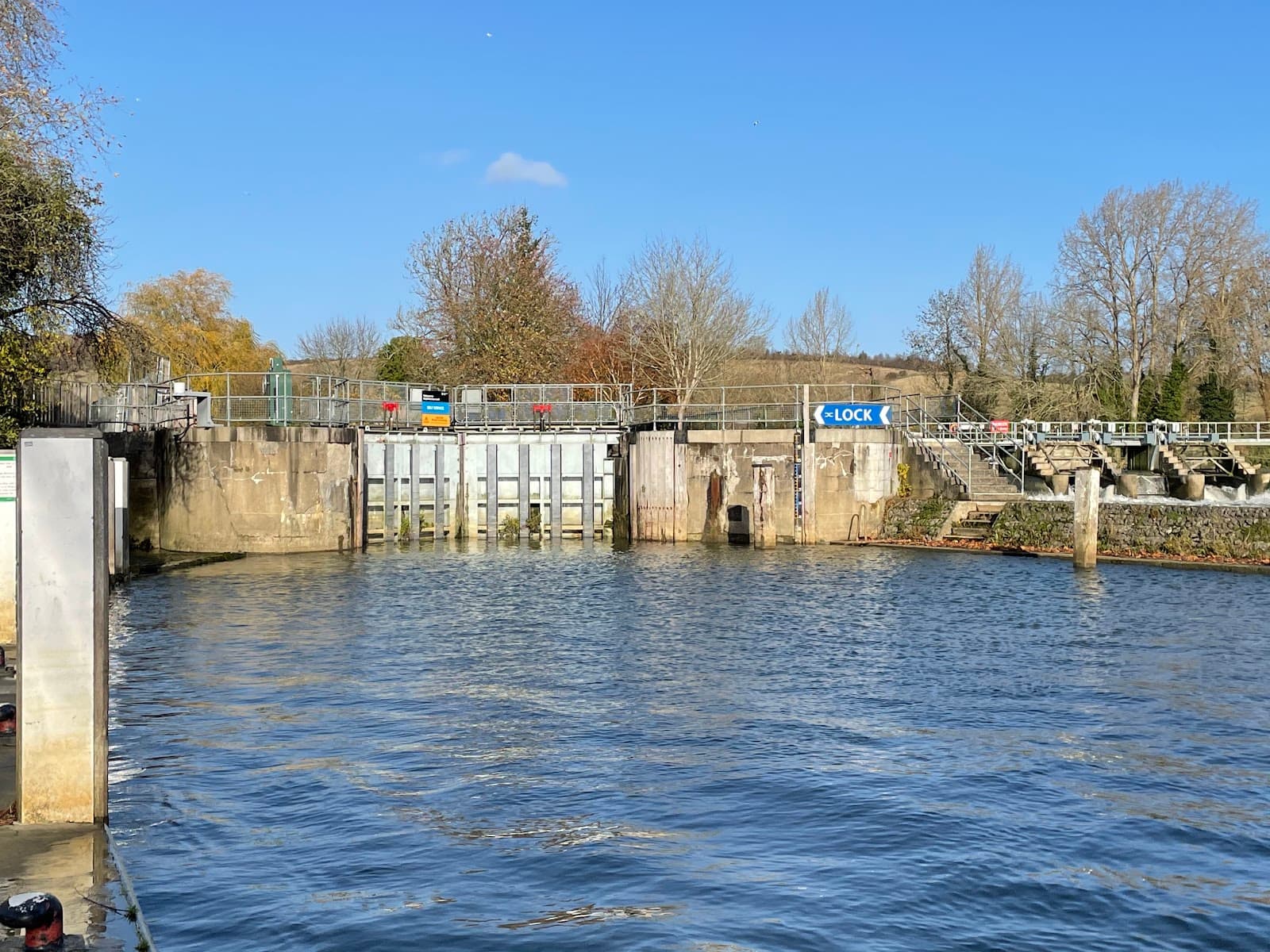 Mapledurham Lock - Image 1