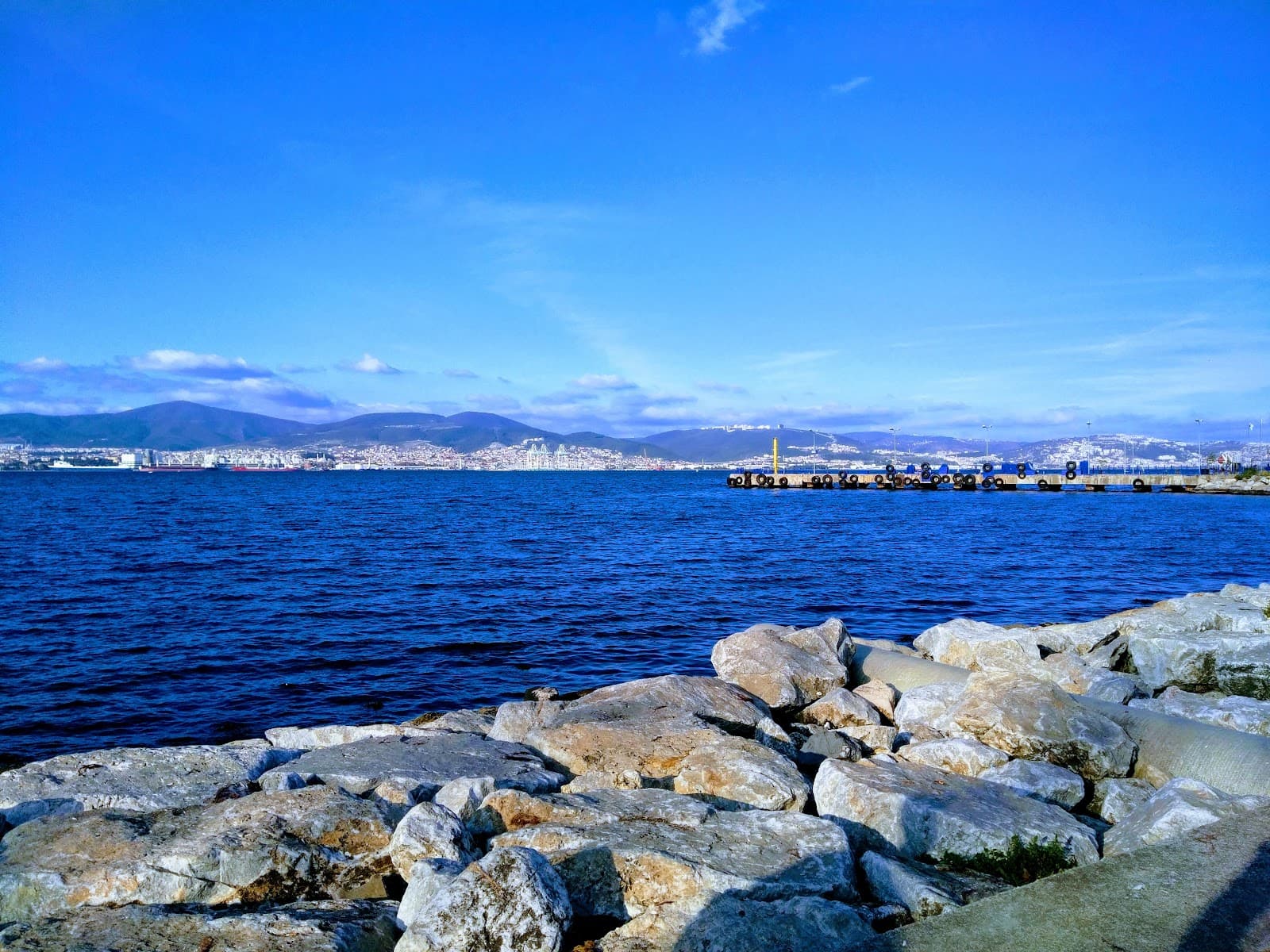 Gölcük Kavaklı Coast Park - Image 1
