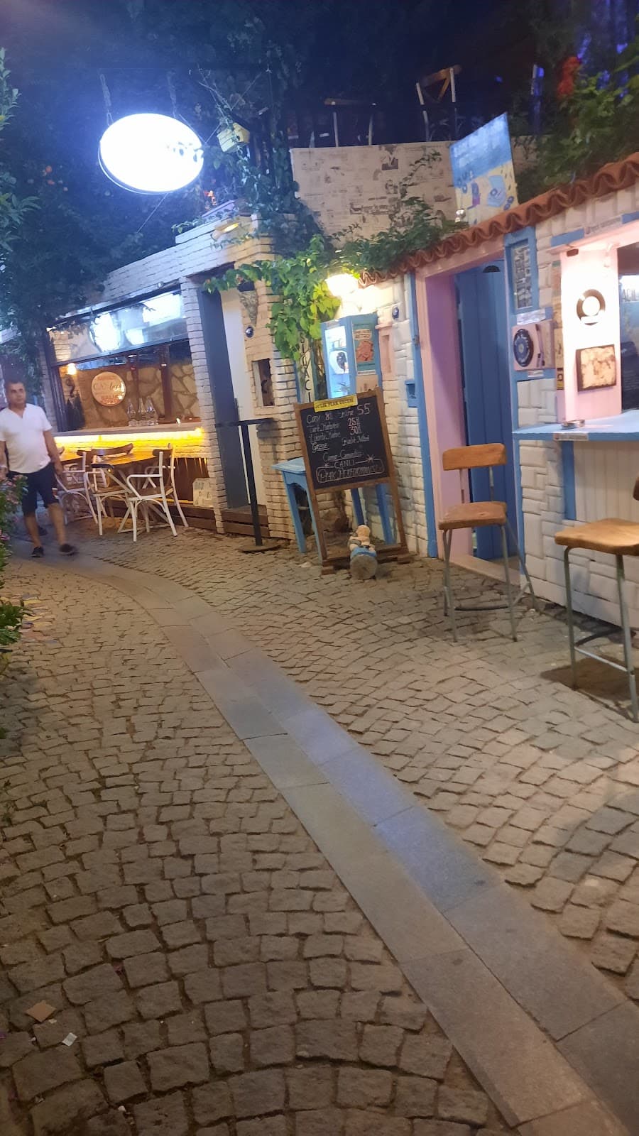 Kaleiçi Bazaar - Image 1