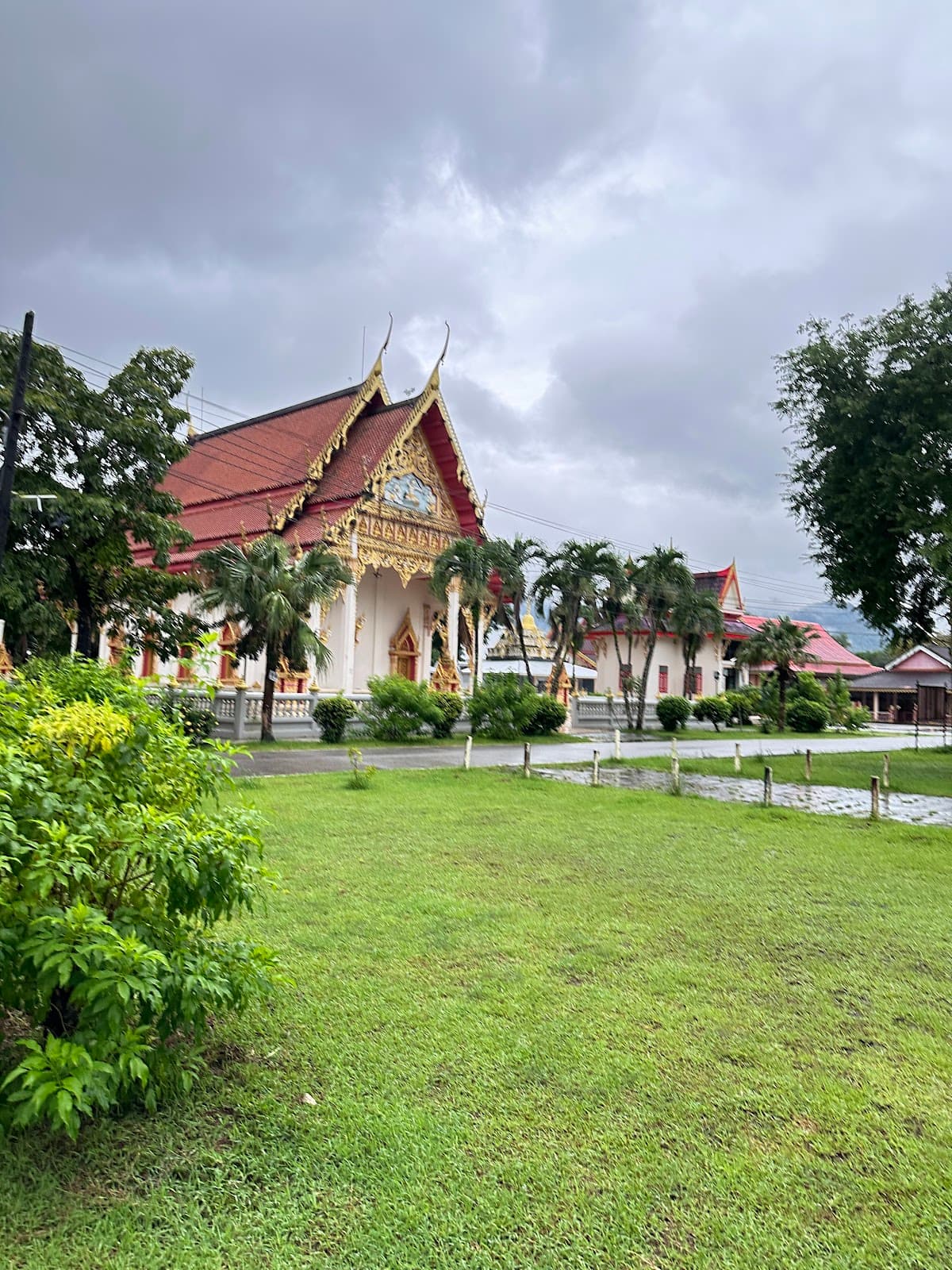 Wat Suwan Khiri - Image 1