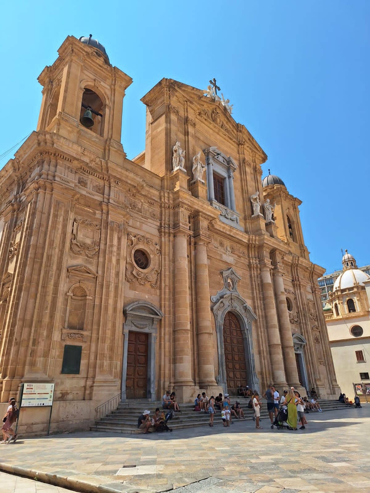 Florence's Piazza della Repubblica