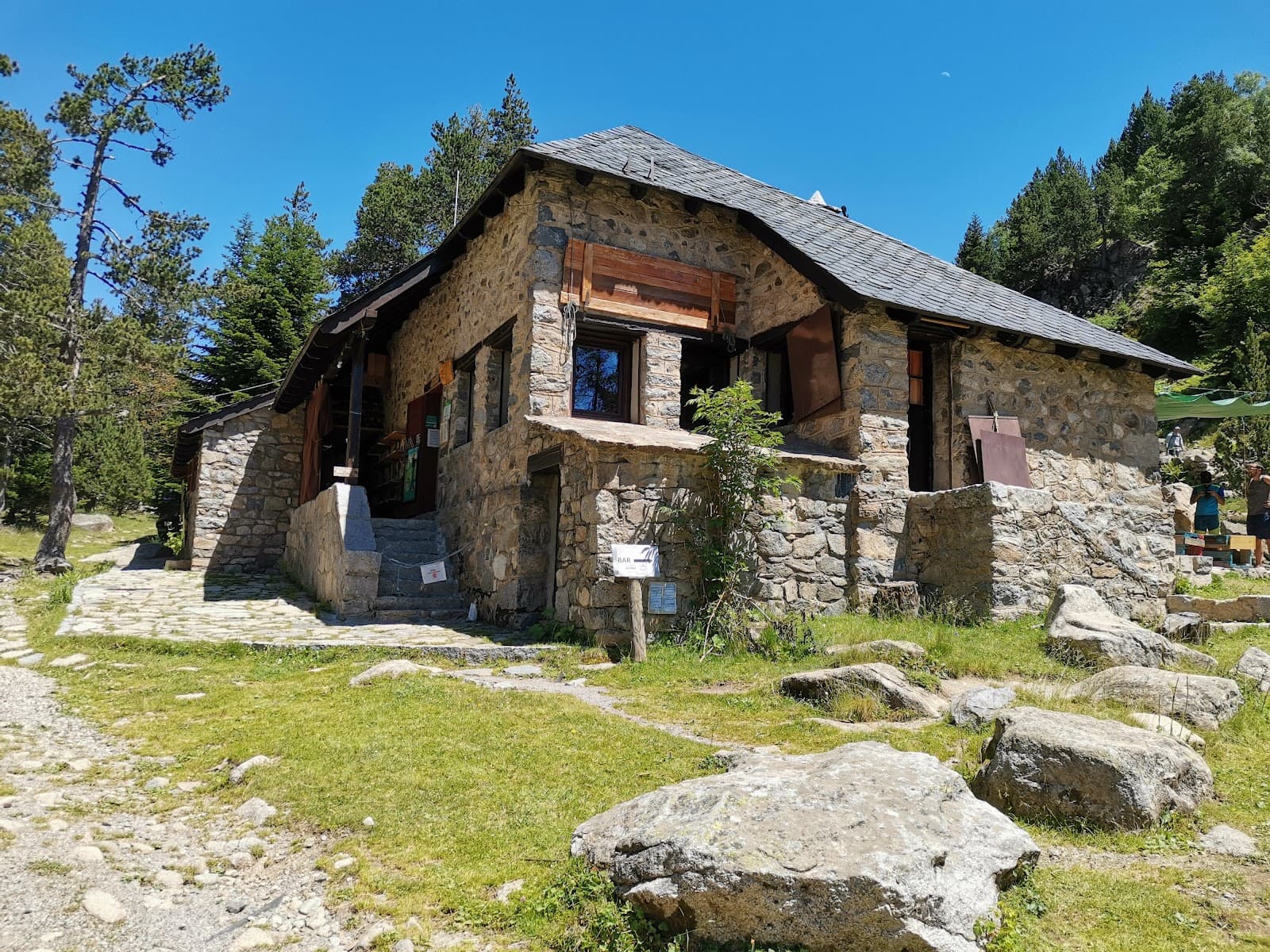 Refugi d’Estany Llong - Image 1