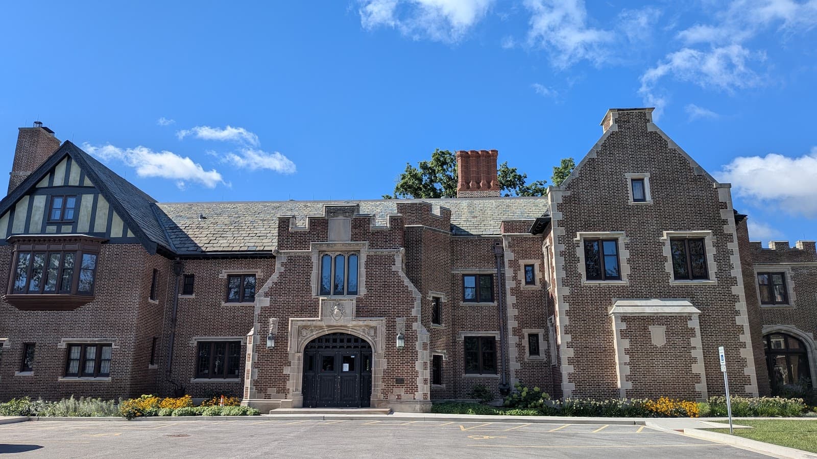 Mayslake Peabody Estate - Image 1