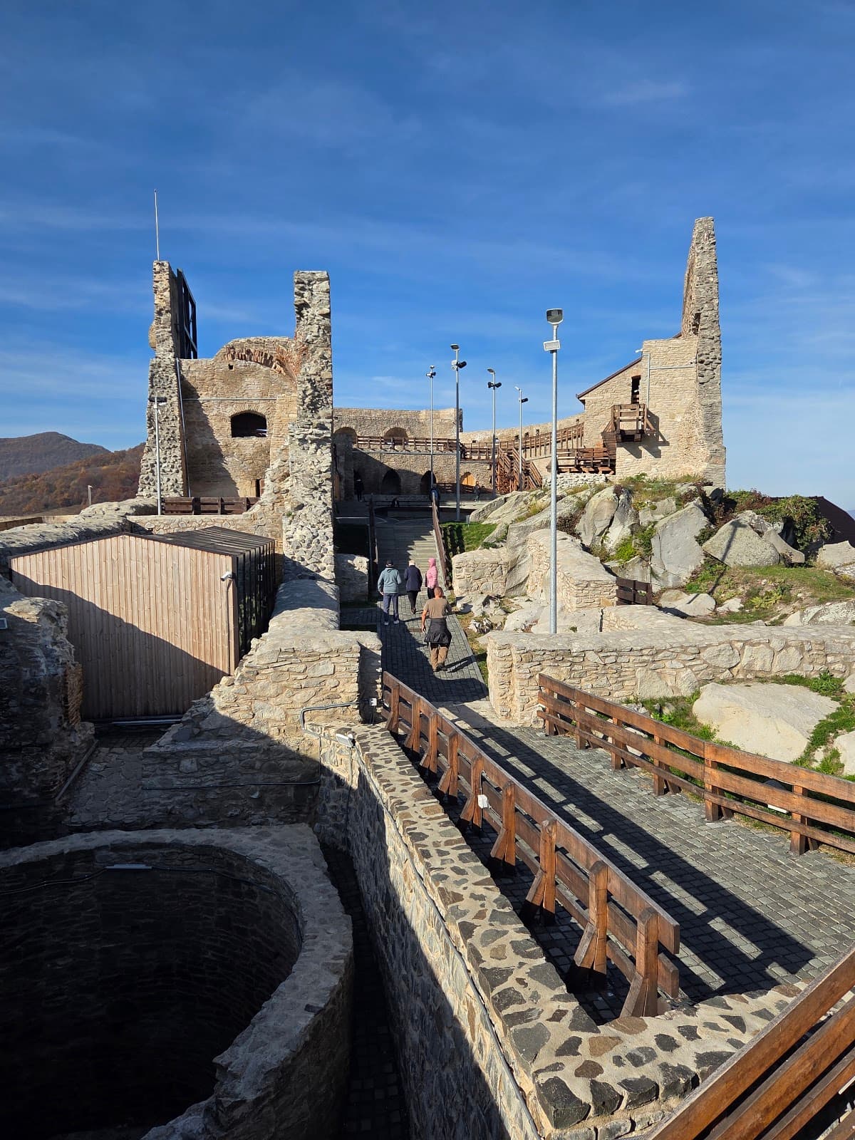 Deva Fortress - Image 1