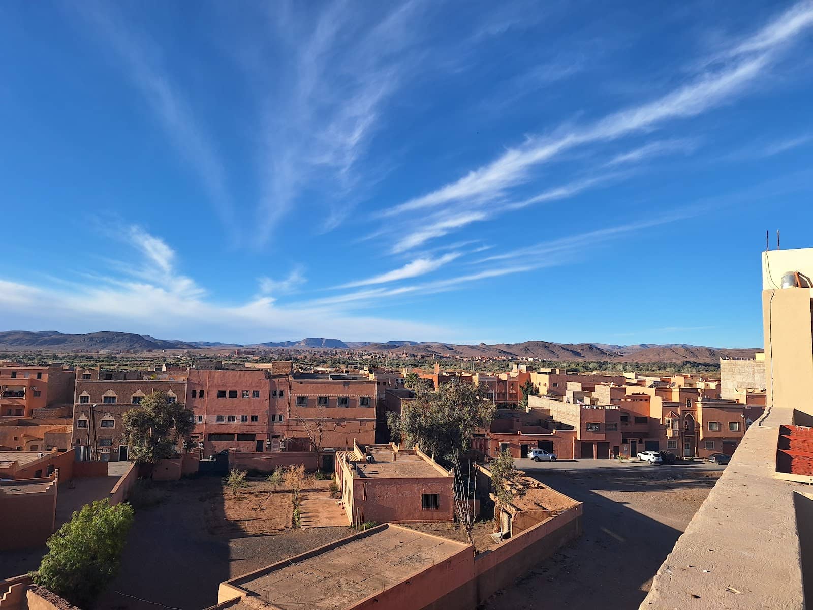 Scenic Dades Valley Drive