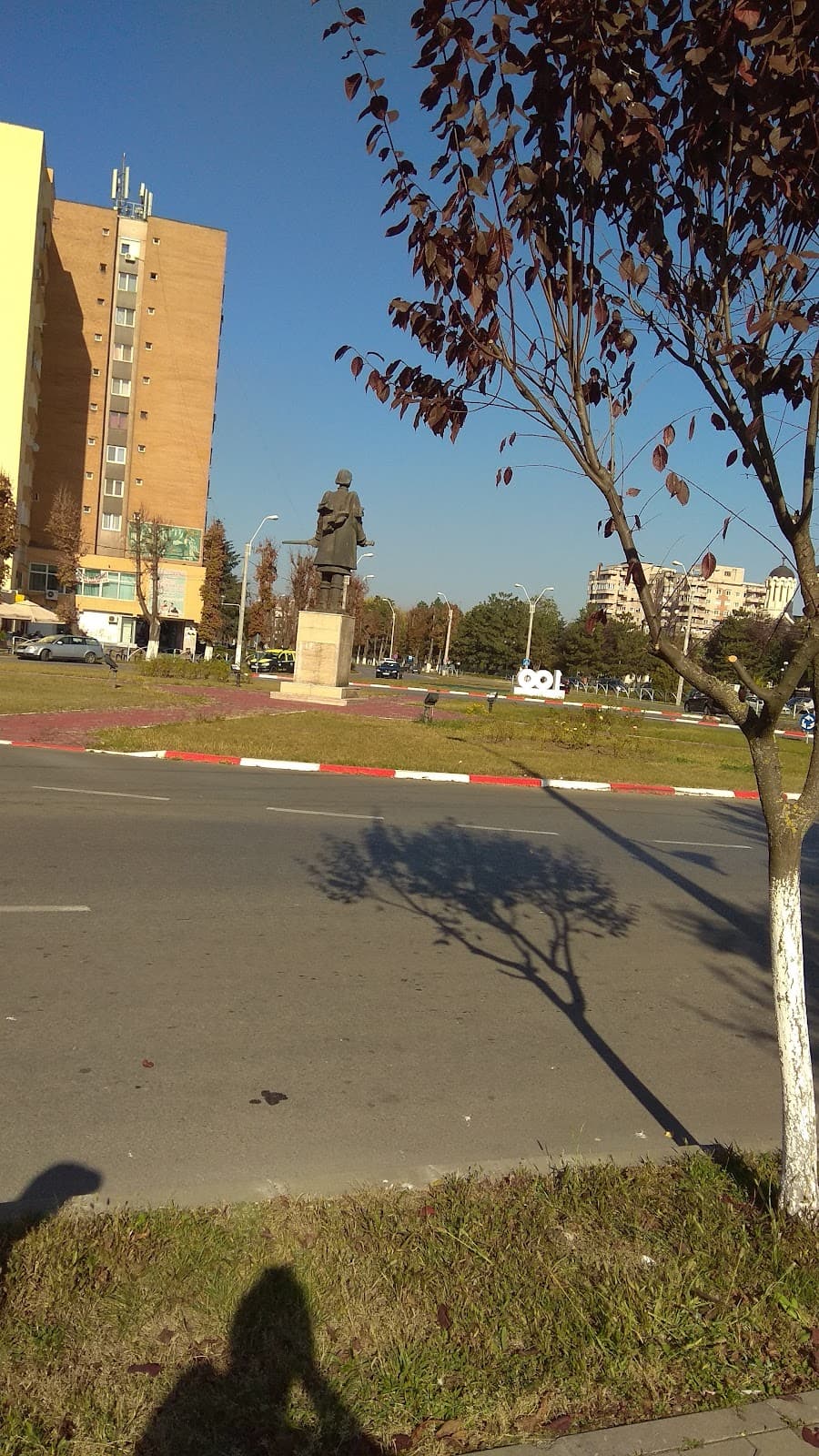 Iancu de Hunedoara Statue - Image 1