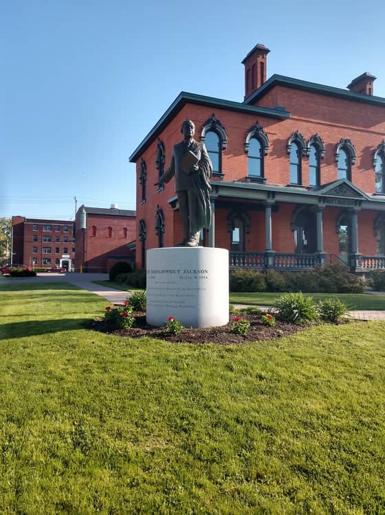 Exhibits on Justice & History