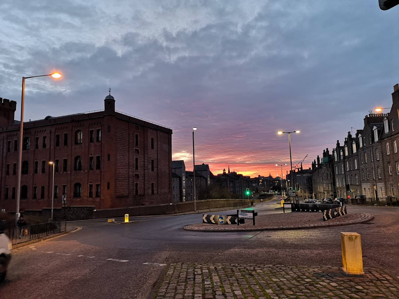 Studio SHI Pottery Painting