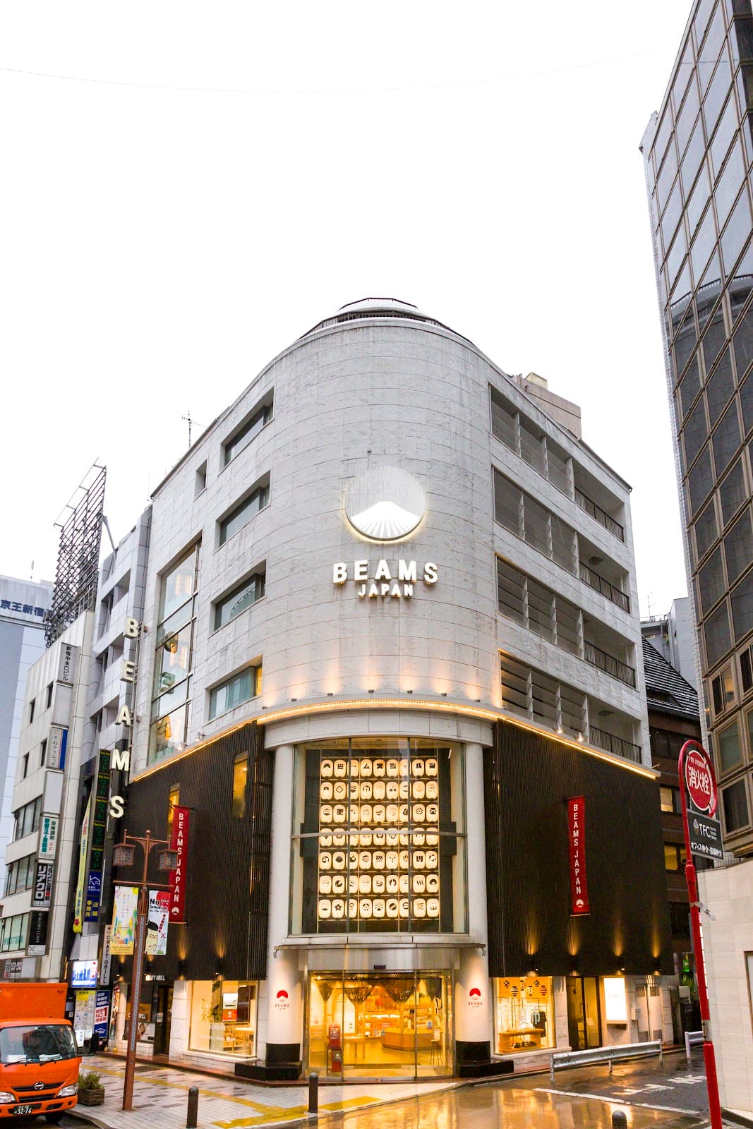 BEAMS JAPAN Shinjuku - Image 1
