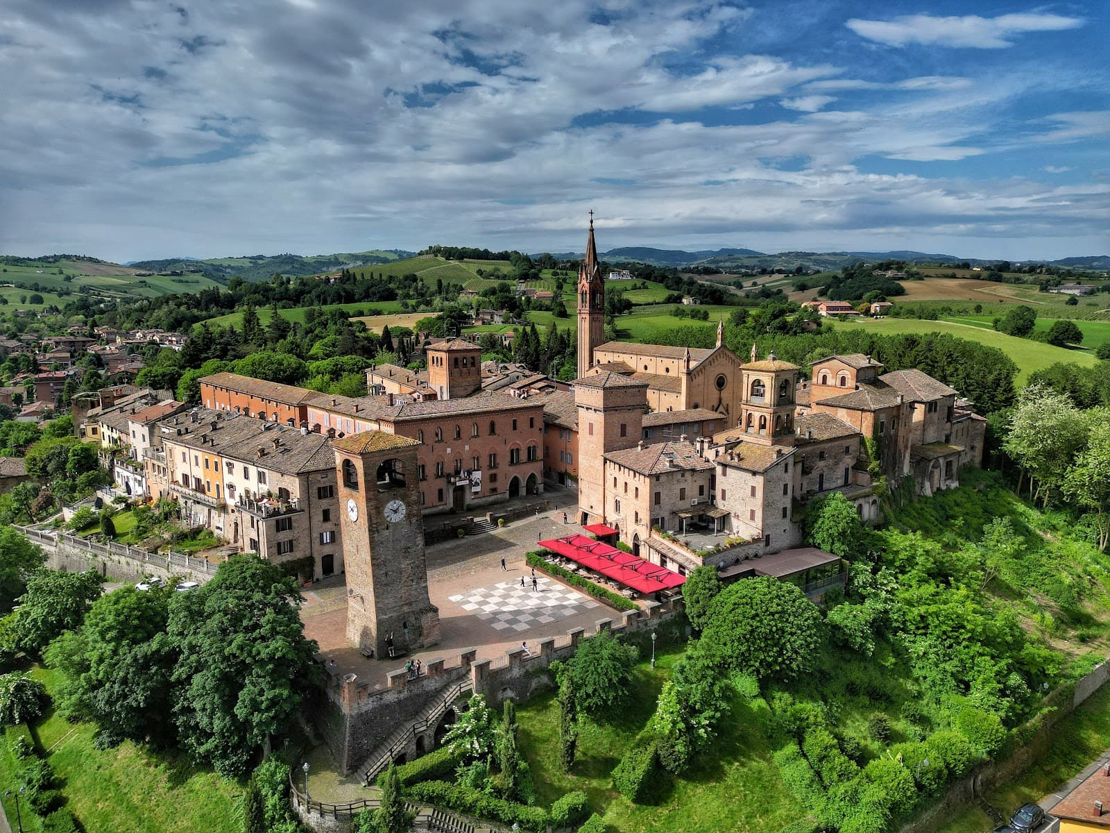 Castelvetro di Modena Historic Center - Image 1