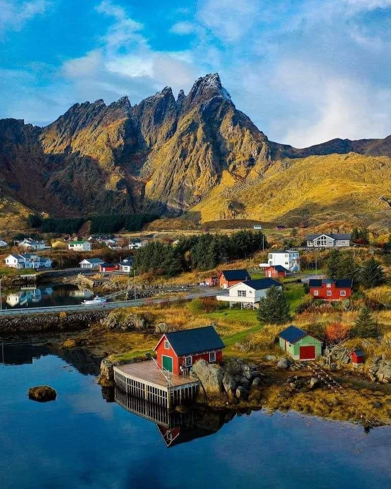 Hamnøy - Image 1