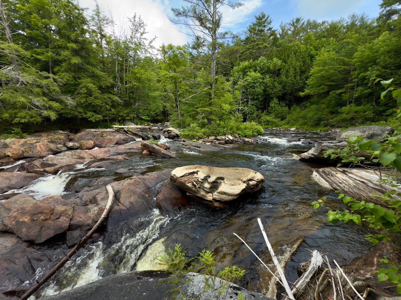Natural Stone Bridge & Caves - Image 1