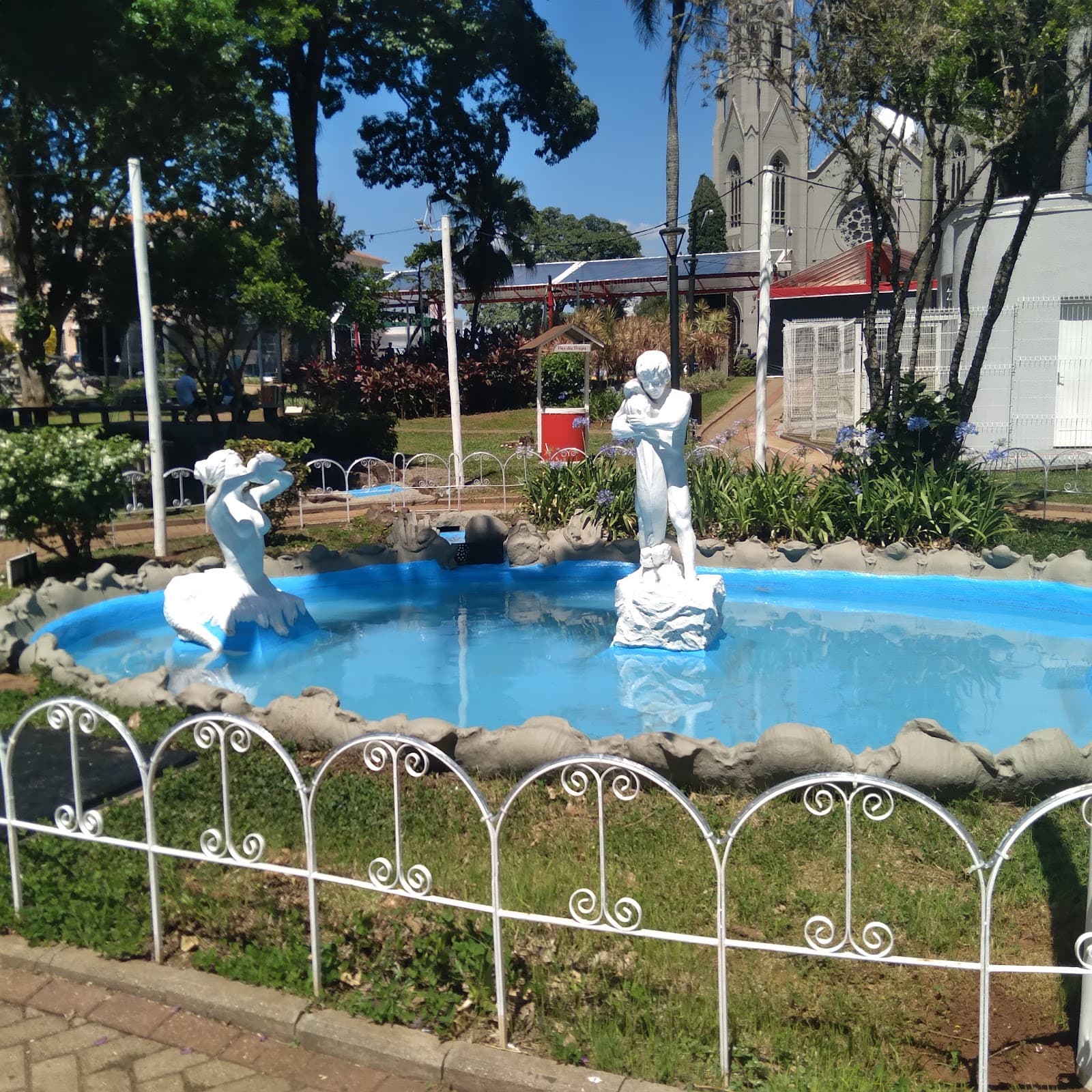 Praça Rubião Júnior Botucatu São Paulo - Image 1