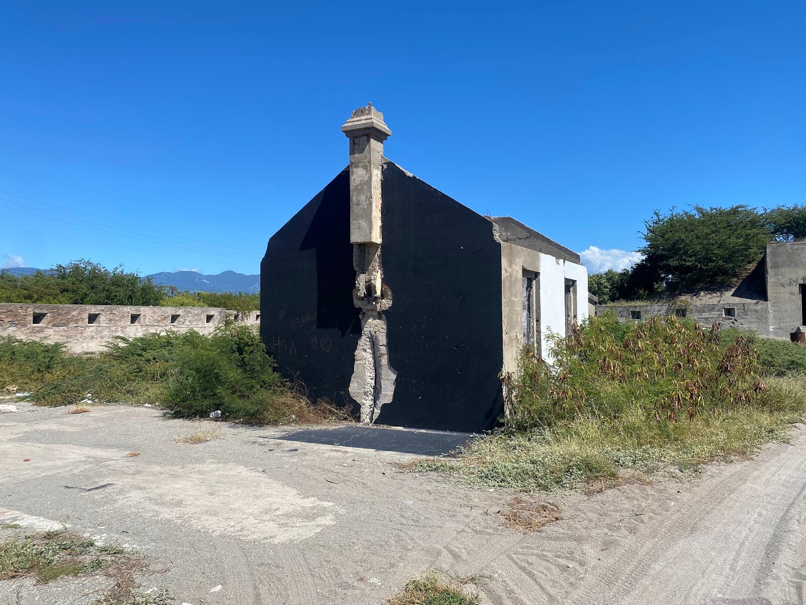 Fort Rocky Port Royal - Image 1