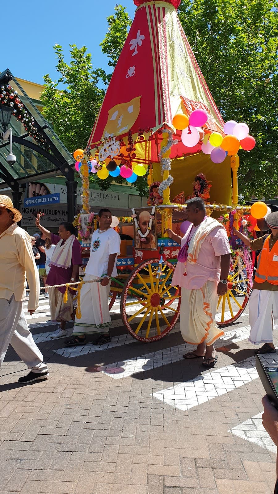 Victoria Avenue - Image 1