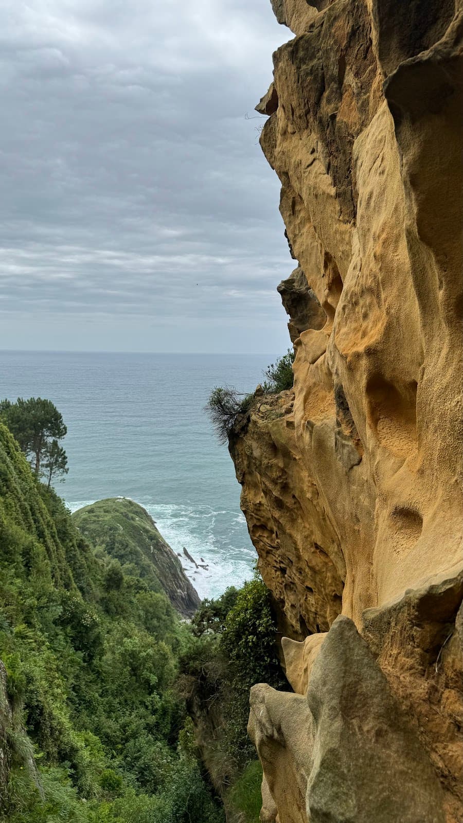 Ulia Coastal Path - Image 1