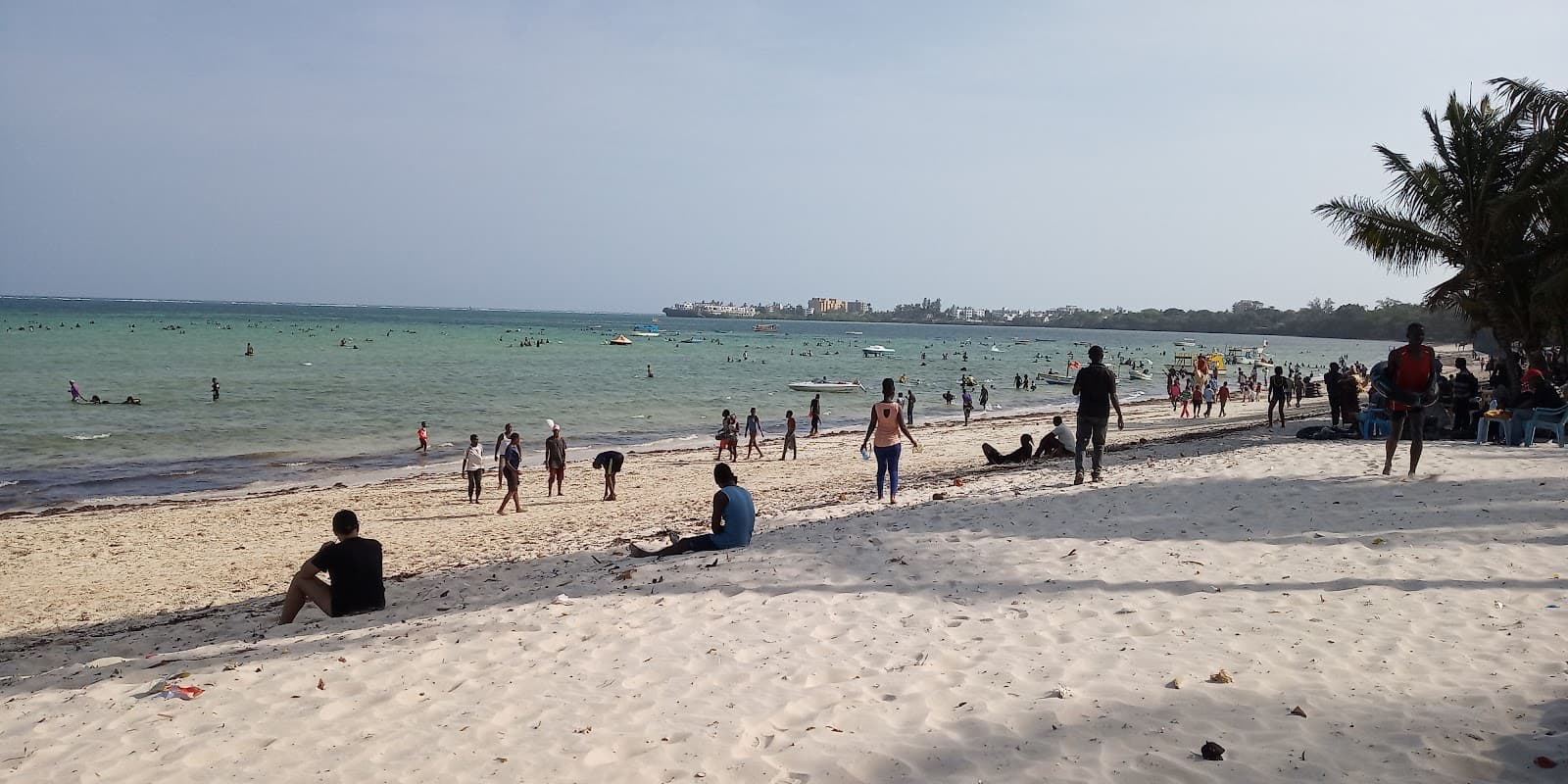 Jomo Kenyatta Public Beach Mombasa - Image 1