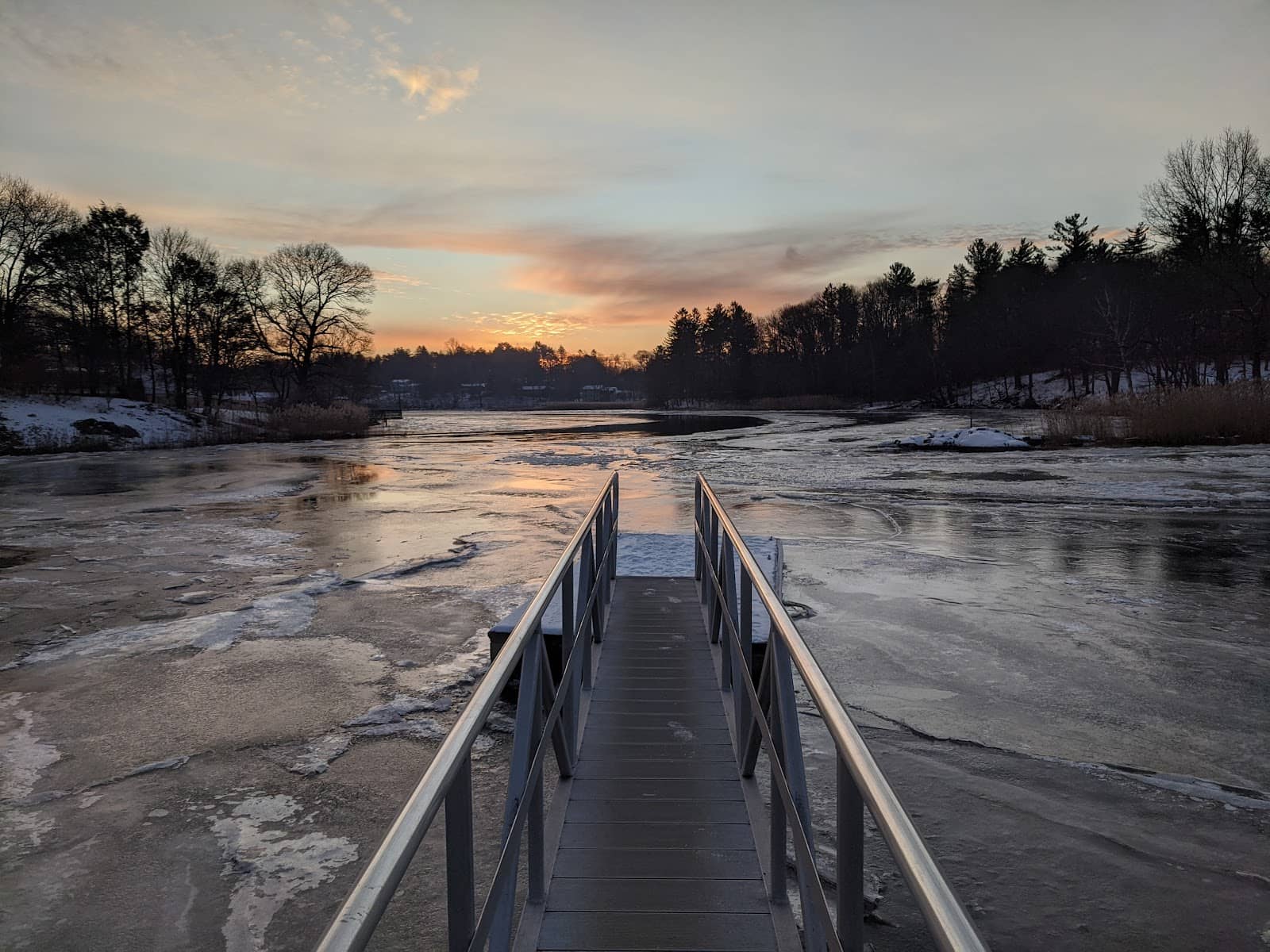 Coastal Charm & Nautical Finds