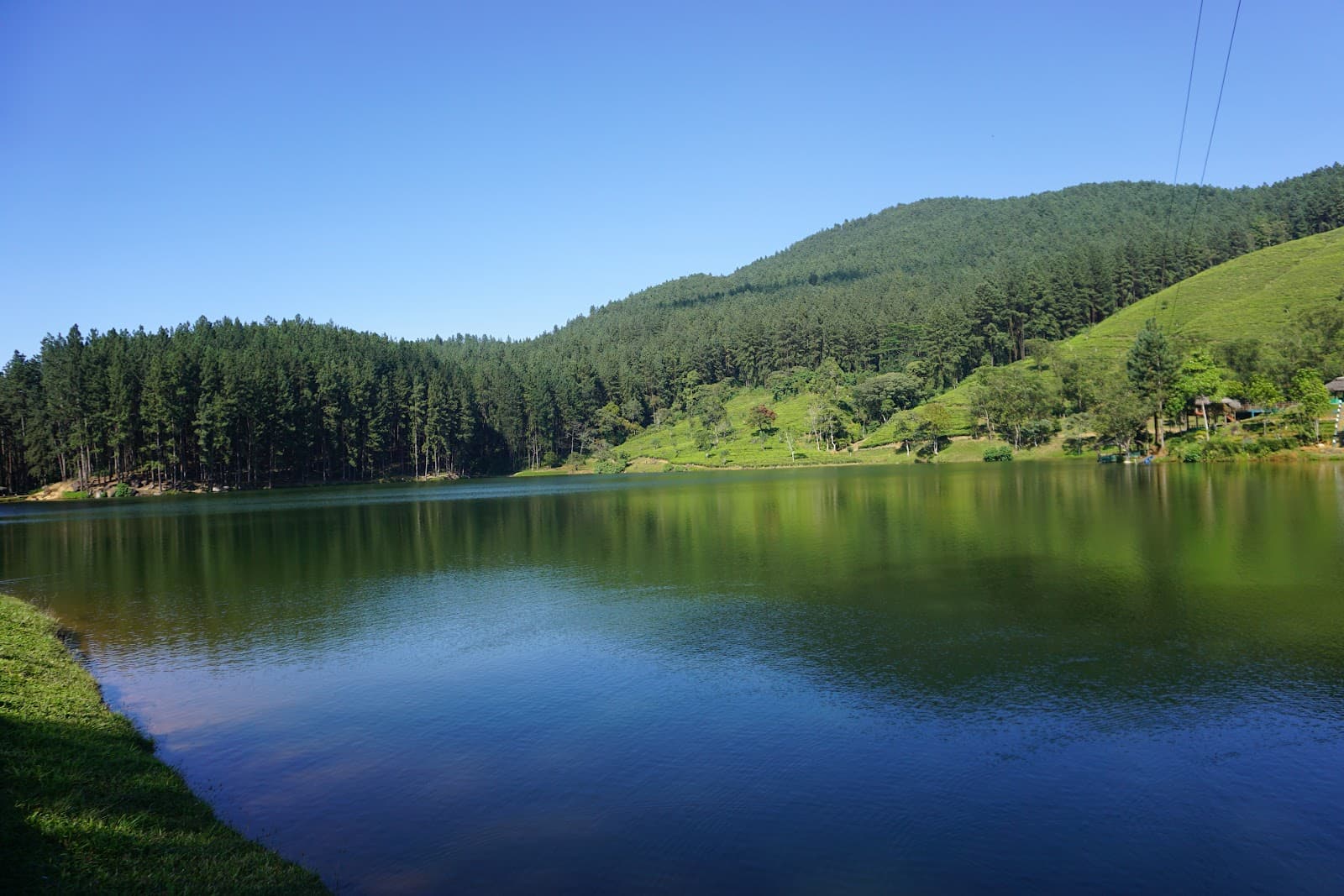 Sembuwatta Lake - Image 1