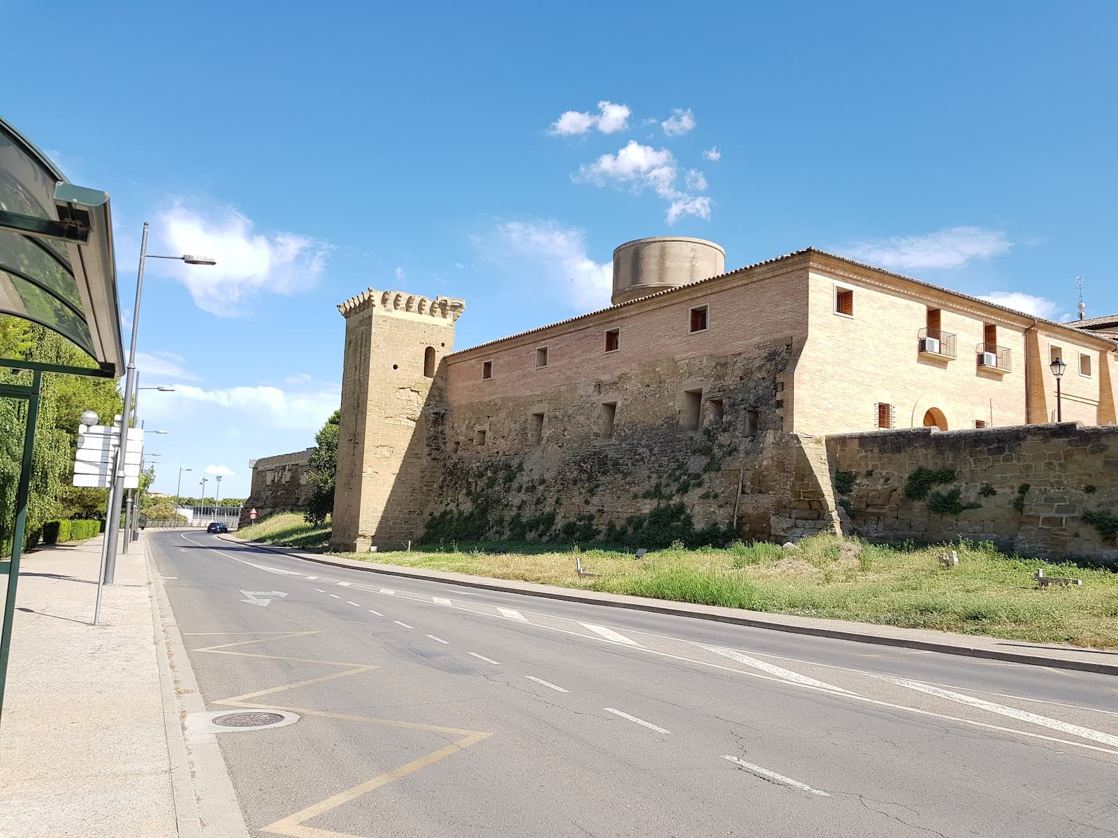 Murallas de Huesca - Image 1