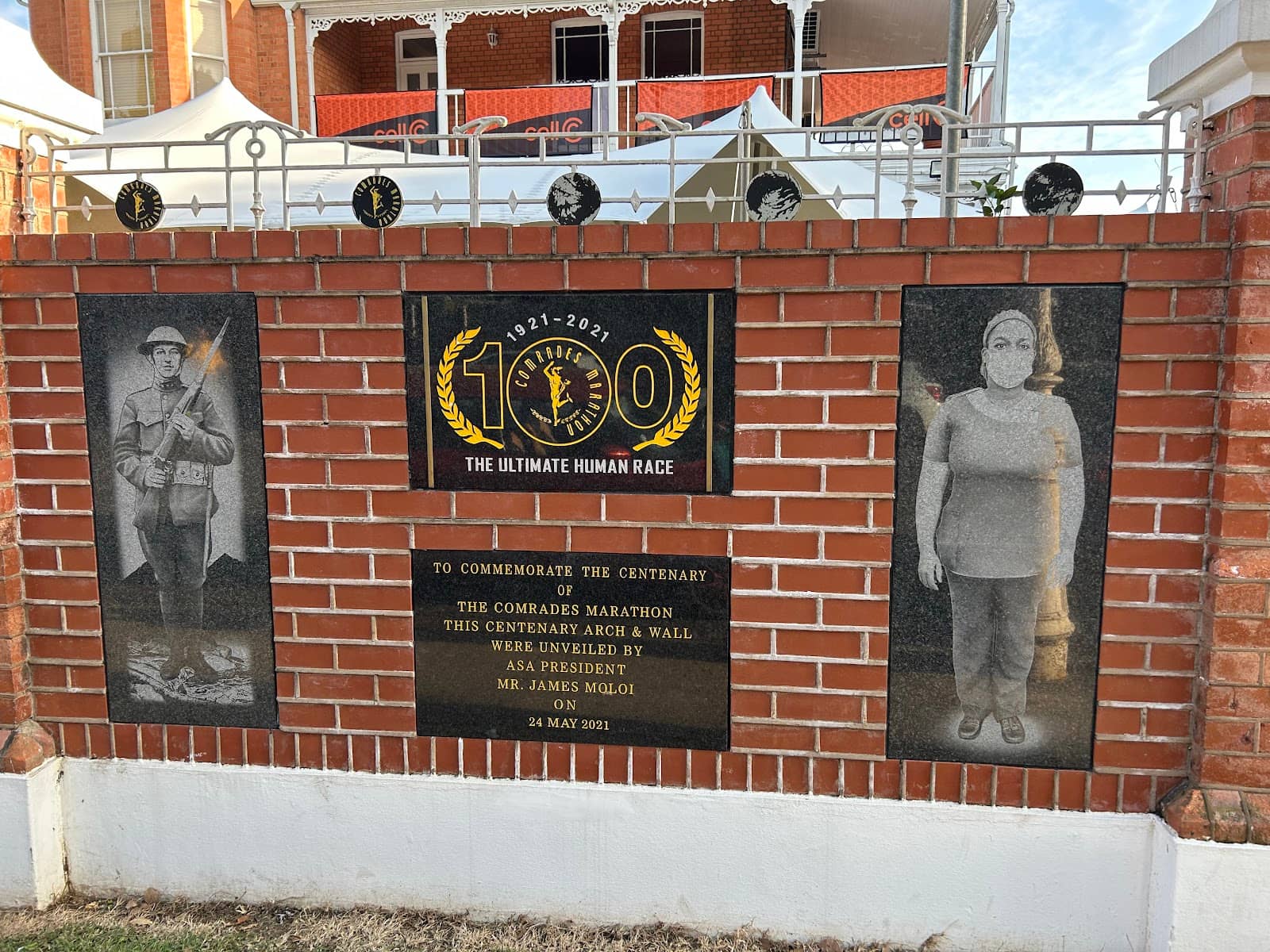 The 'Big 5' Landmarks Display