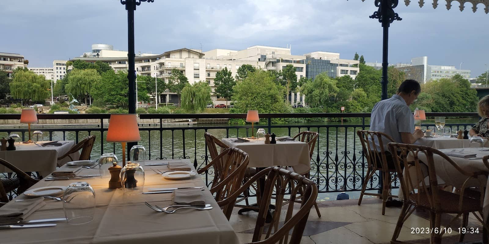 Seine Riverfront Dining