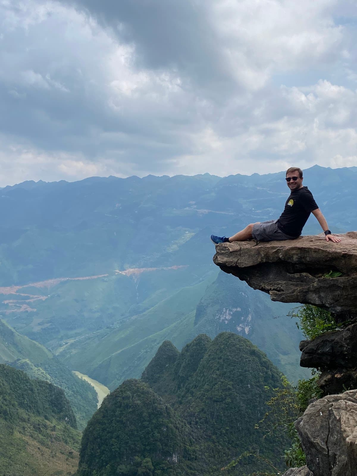 Tham Ma Pass Viewpoint - Image 1