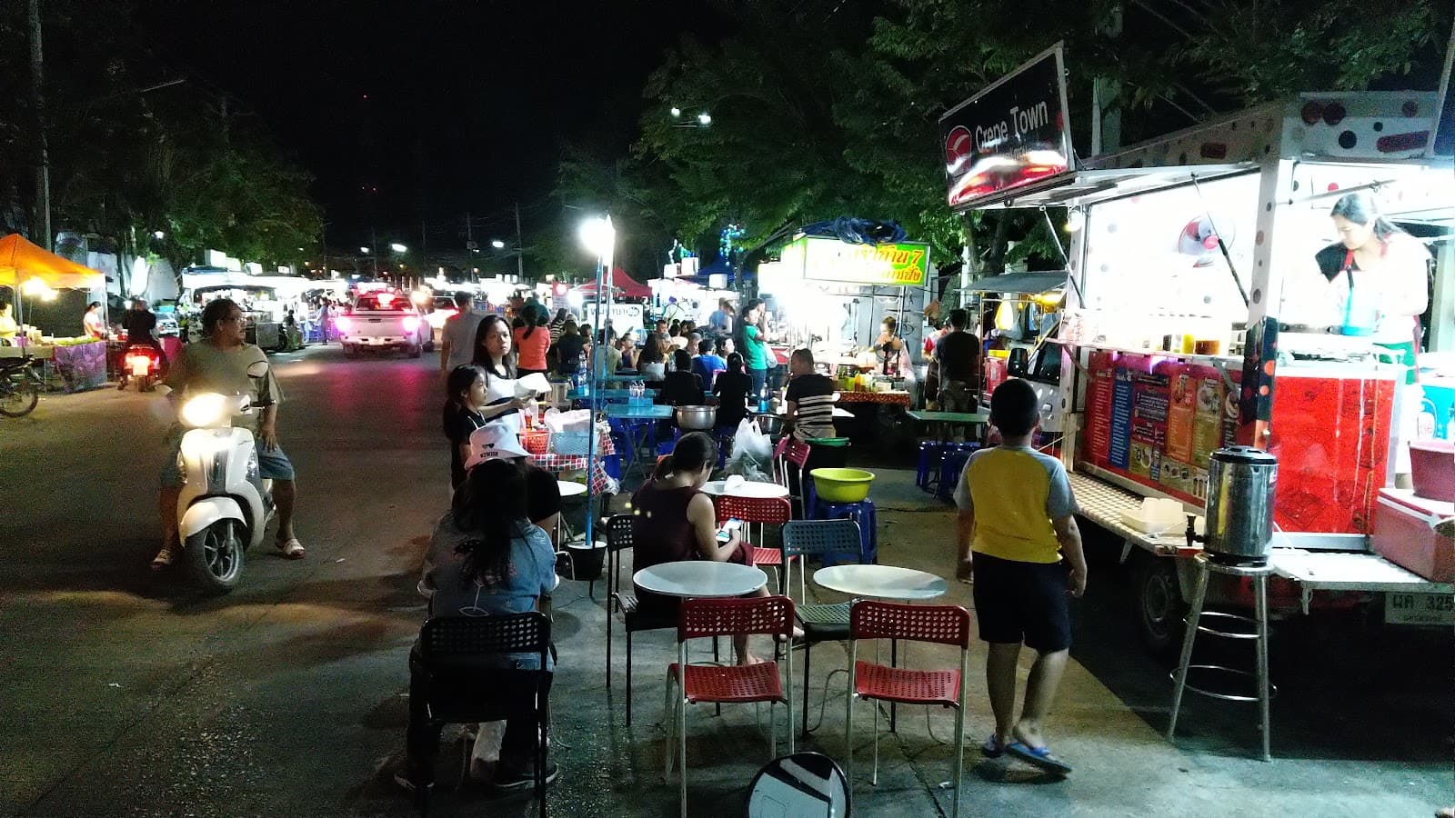 Tha Hin Market - Image 1