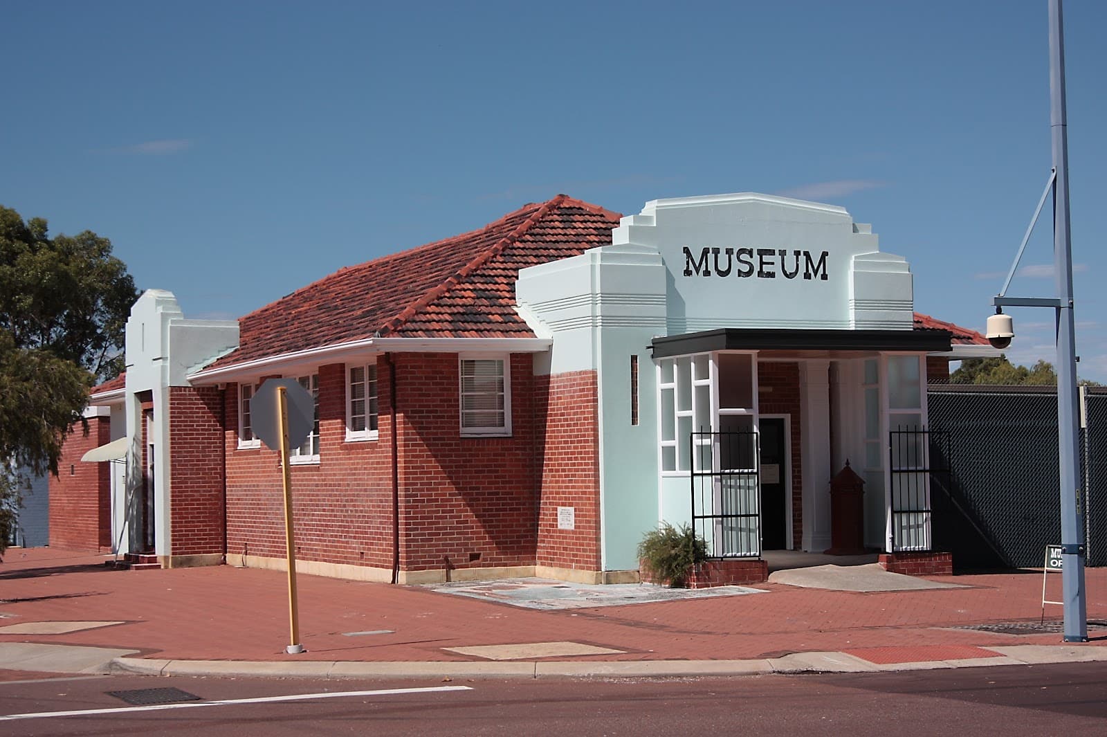 Rockingham Museum - Image 1