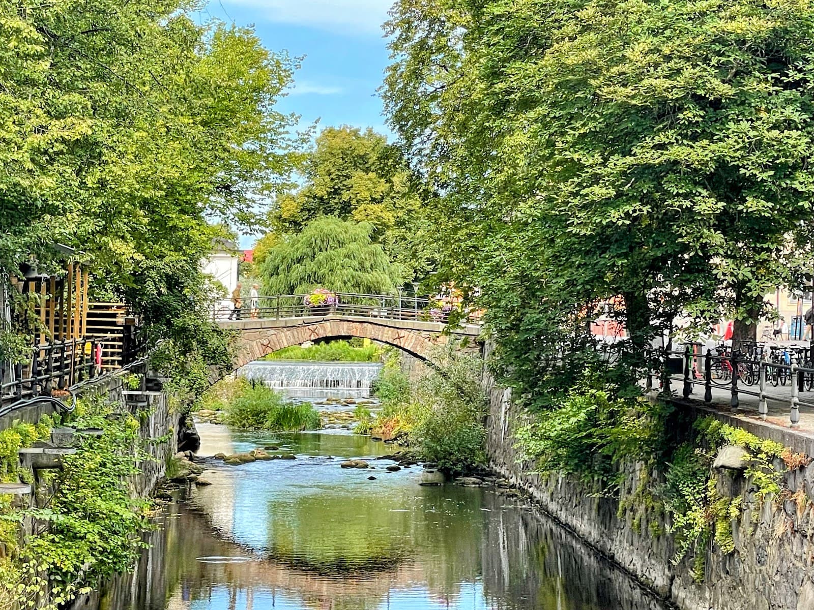 Dombron France - Image 1