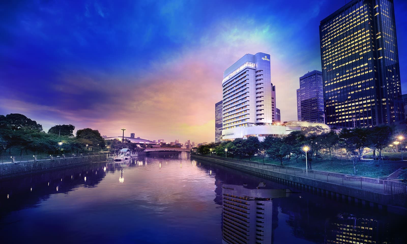 Hotel New Otani Osaka - Image 1